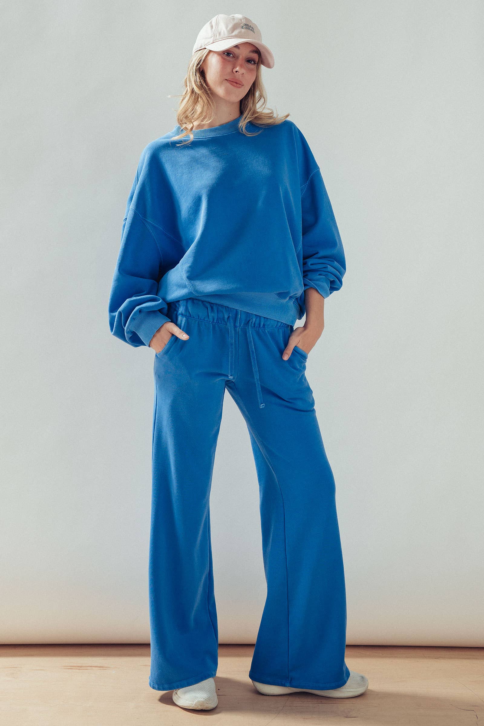 Crew Neck Comfort Washed  Spring Sweatshirt