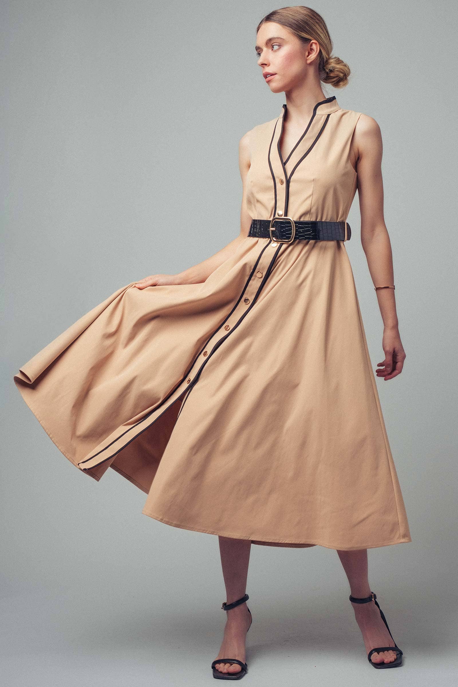 Sleeveless Contrast Trim A-Line Midi Dress