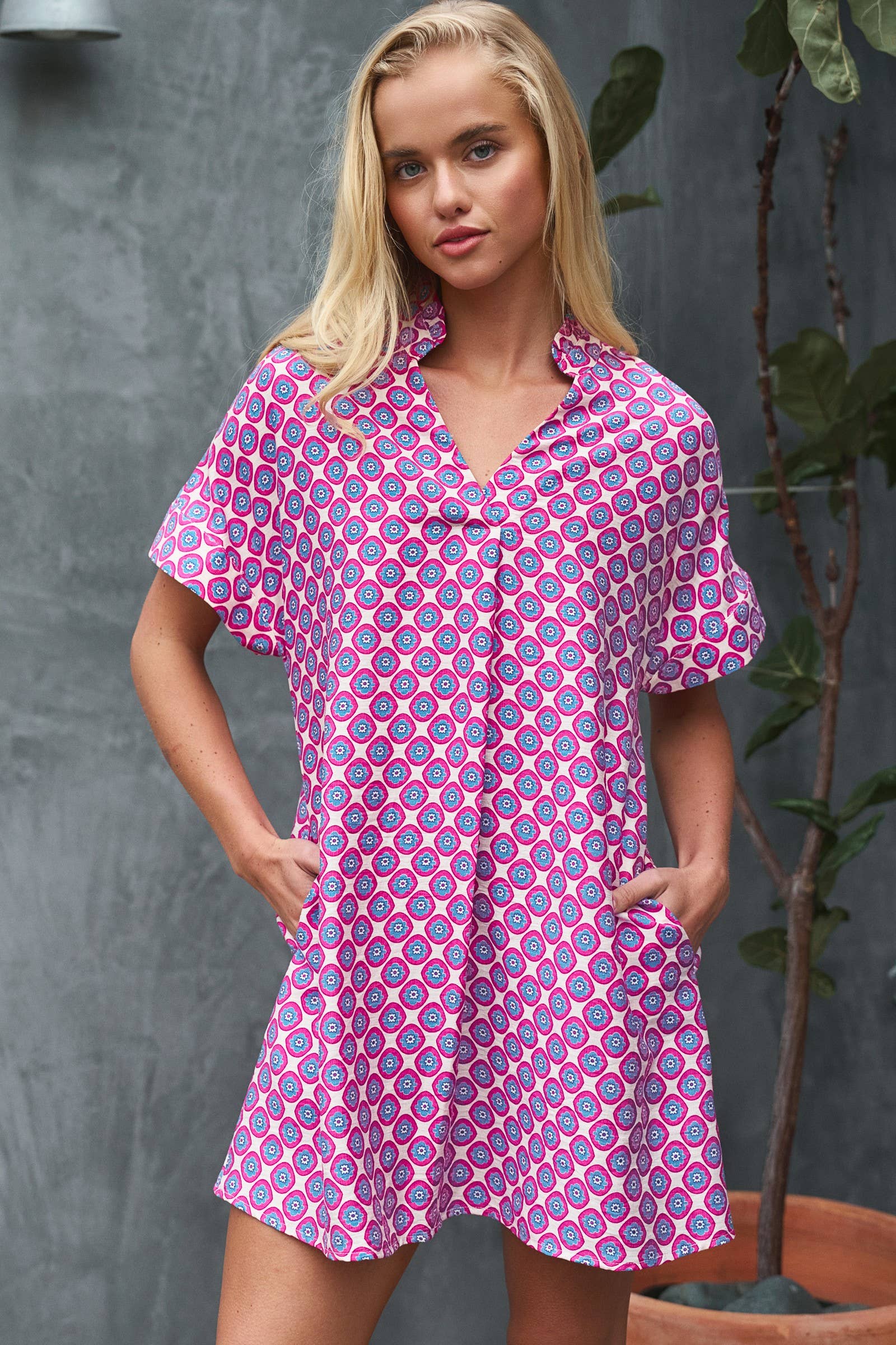 Retro Geometric Print Stand Collar Mini Dress