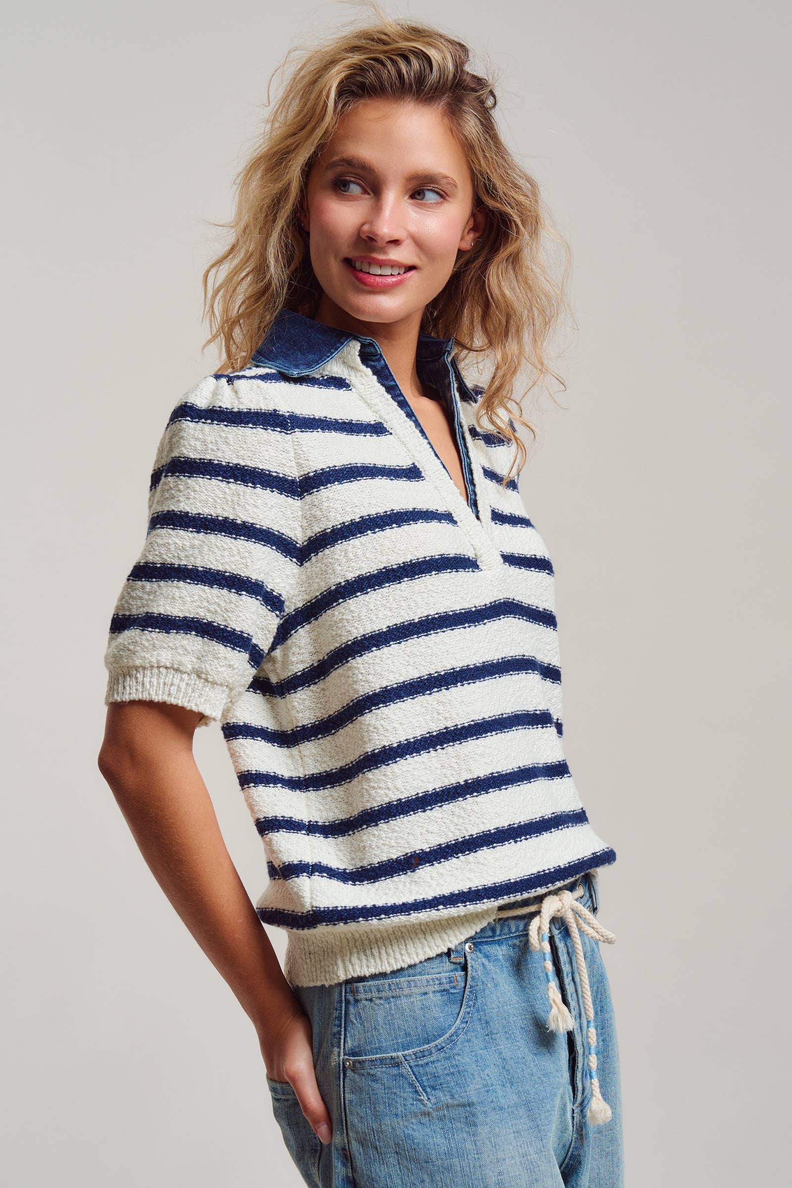 Urban Daizy Denim Collar Striped Textured Knit Puff Sleeve Polo Ivory-Blue Polo - Women's (UDTP1433-Ivory-Blue) – alternate view 4