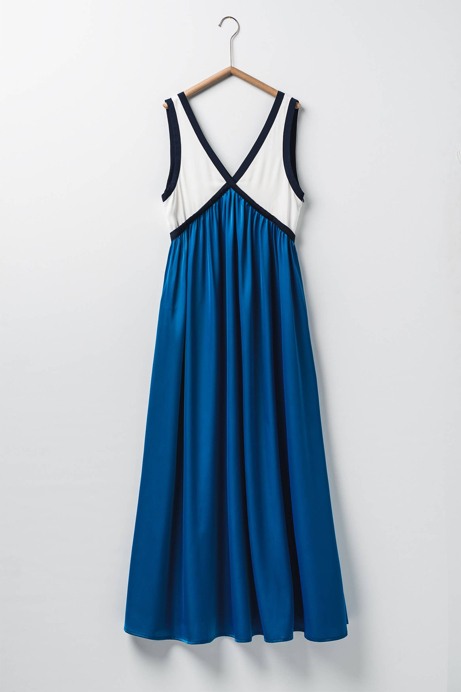 Contrast Piping Empire Waist Dress