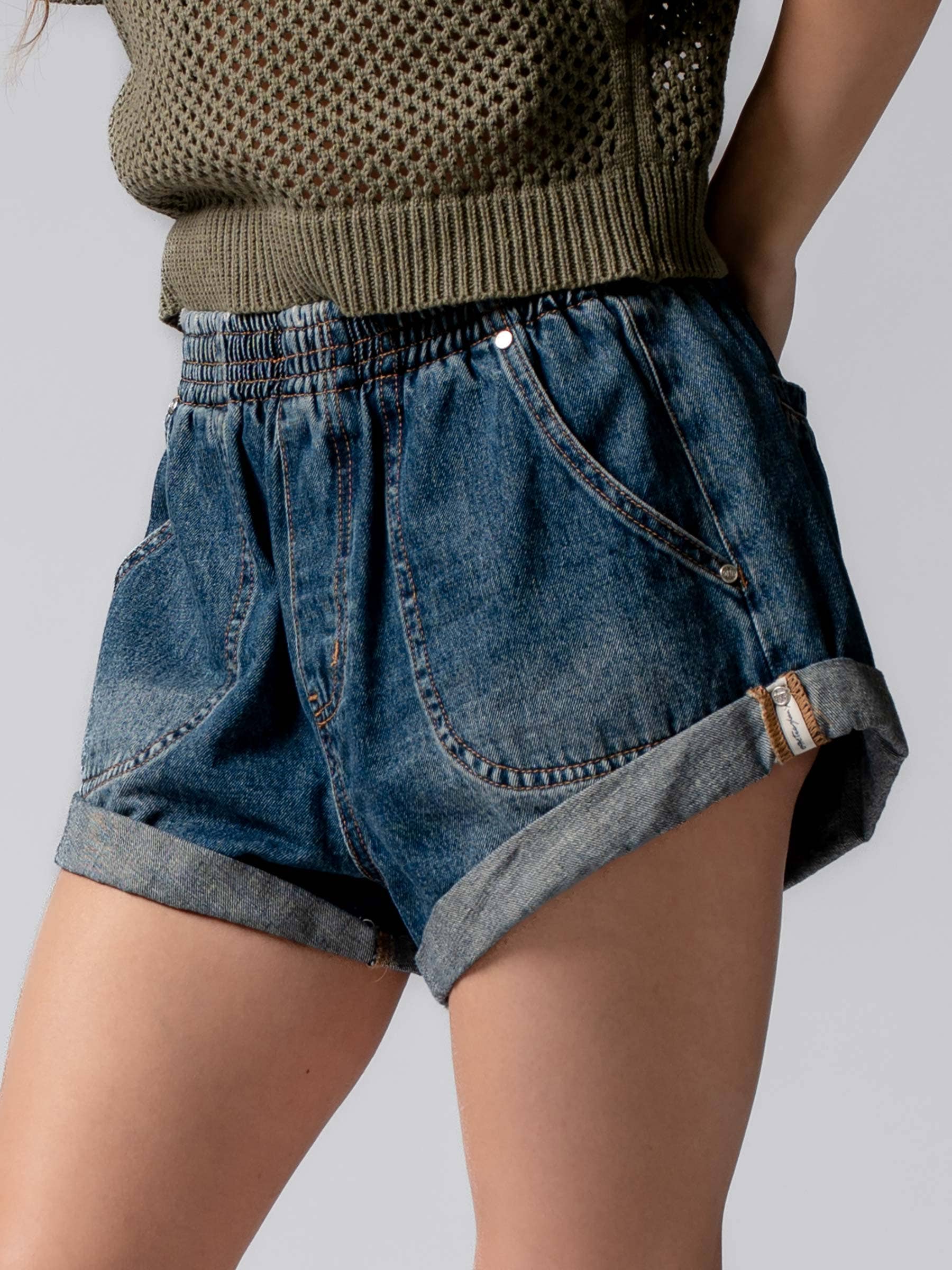 Urban Daizy Spring Elastic Waist Cuffed Print Shorts Camo Shorts - Women's (UDZ-PT-00320) – alternate view 25