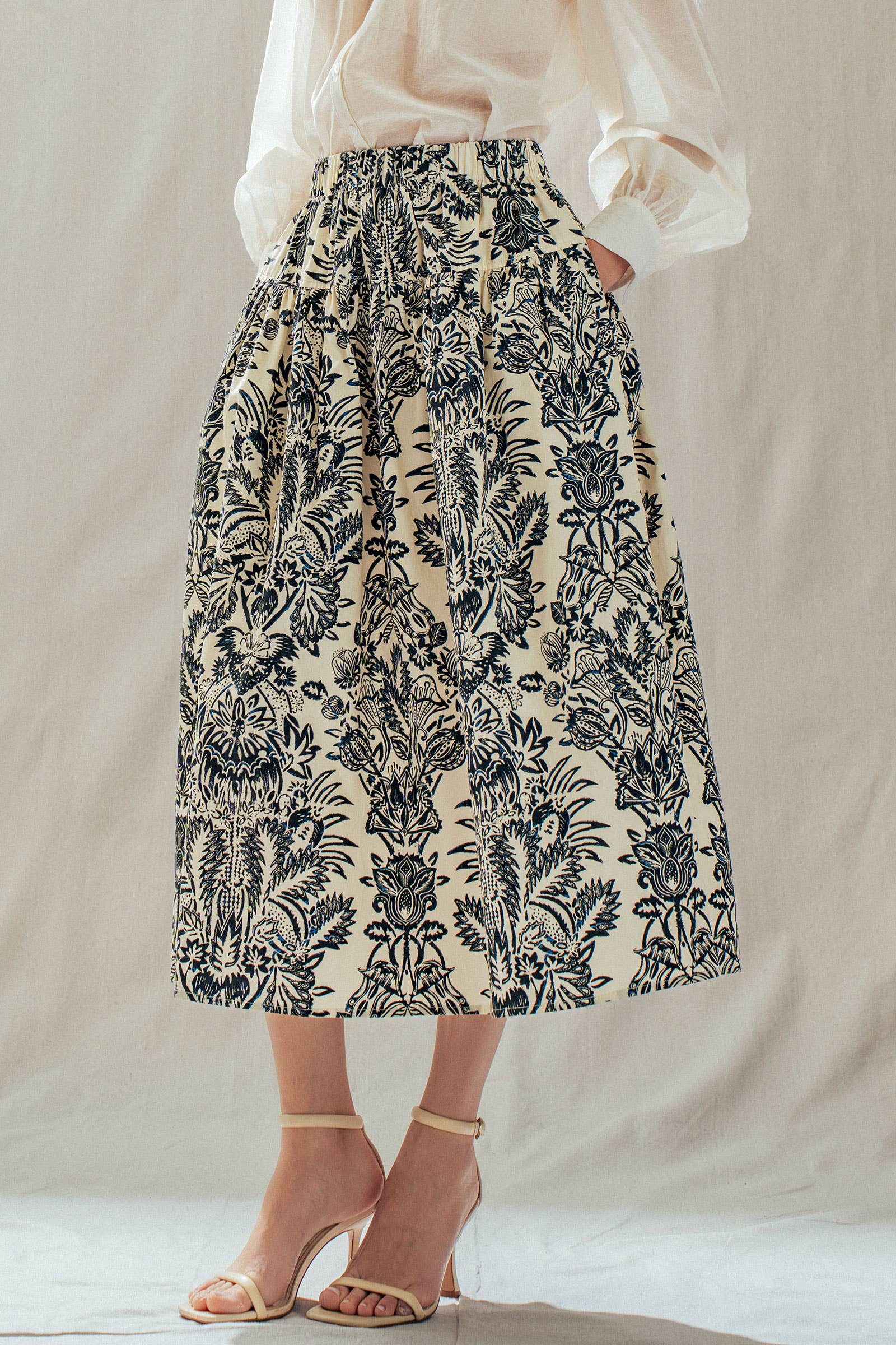 Urban Daizy Botanical Print Cotton Midi Skirt with Pockets Ivory-Black Skirt - Women's (UDSK0102)