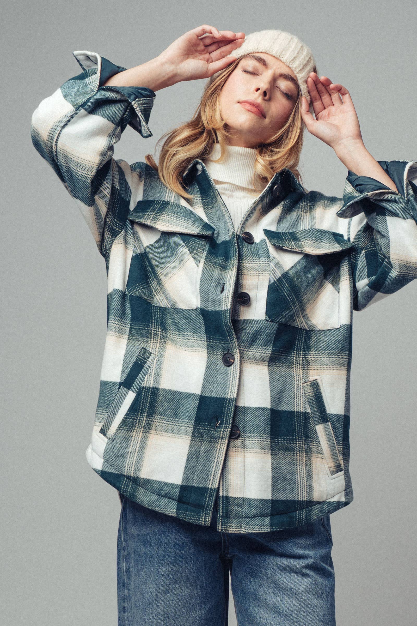 Urban Daizy Oversized Sherpa Lined Plaid Shacket Black Shirt Jacket/Shacket - Women's (UDZ-KN-00657) – alternate view 9