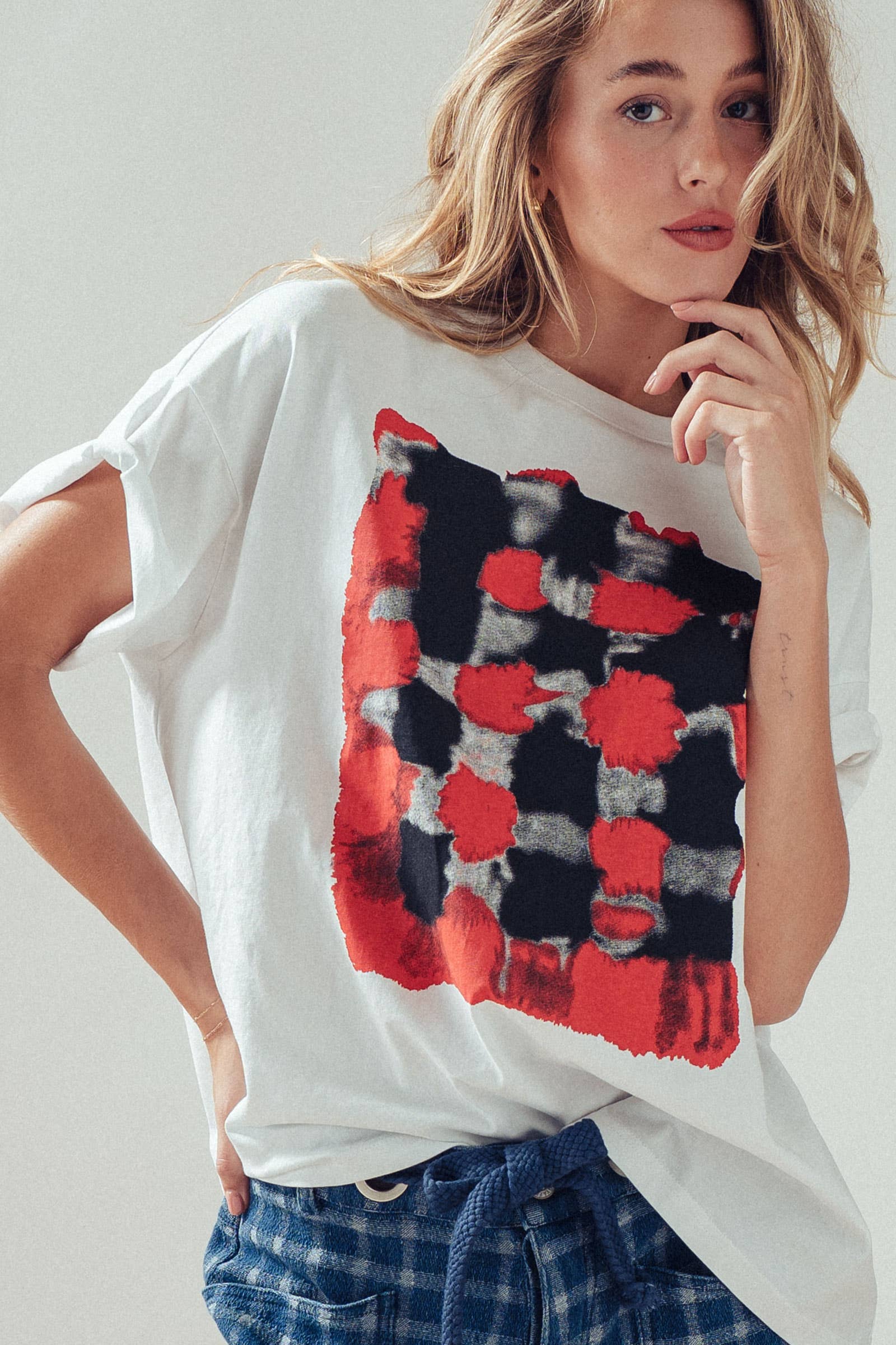 Urban Daizy Abstract Painted Graphic Rolled Sleeve Tee Blue Screen Printed T-Shirt - Women's (UDZ-TP-01002) – alternate view 2