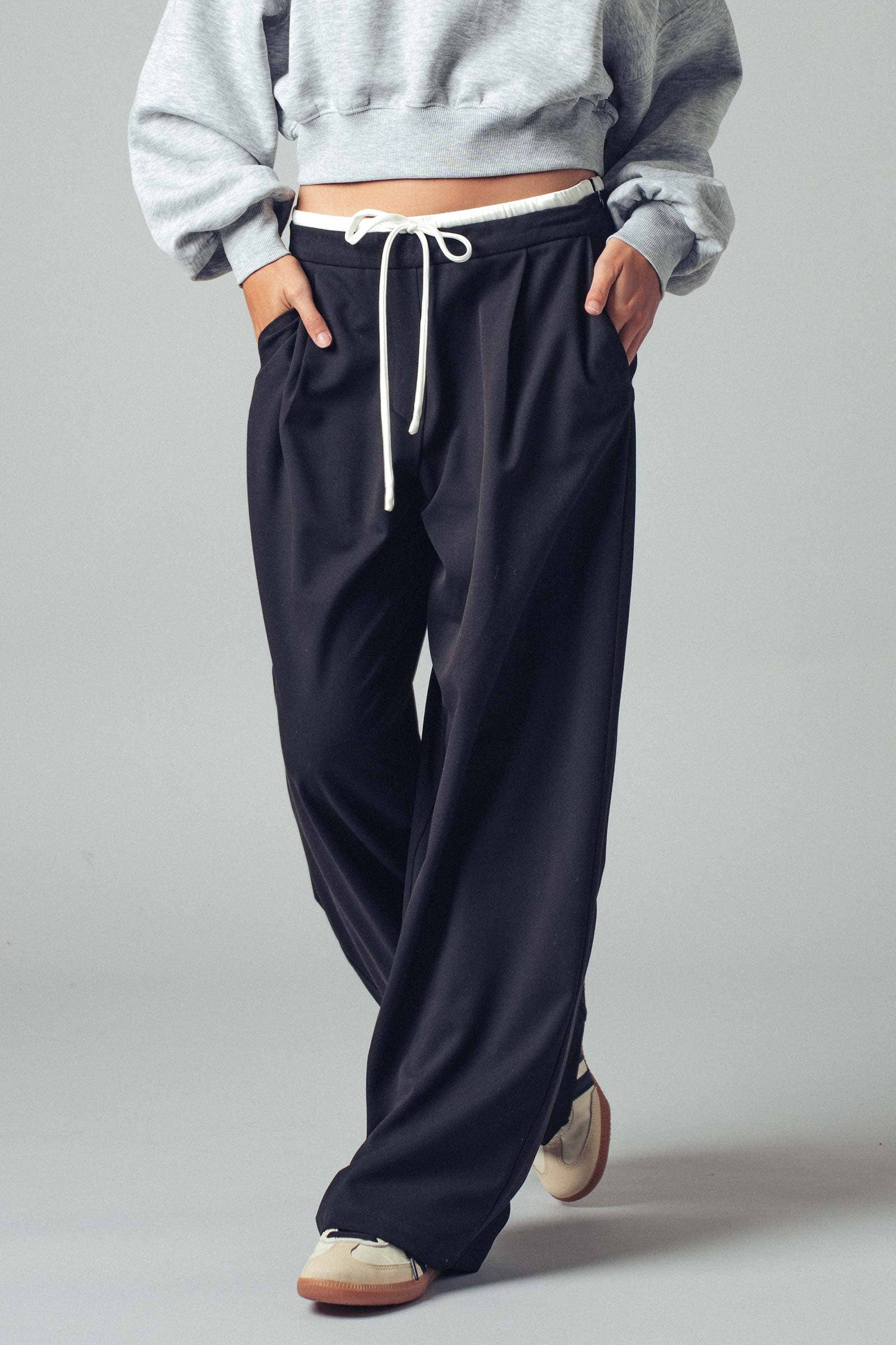 Relaxed Wide-Leg Drawstring Trousers