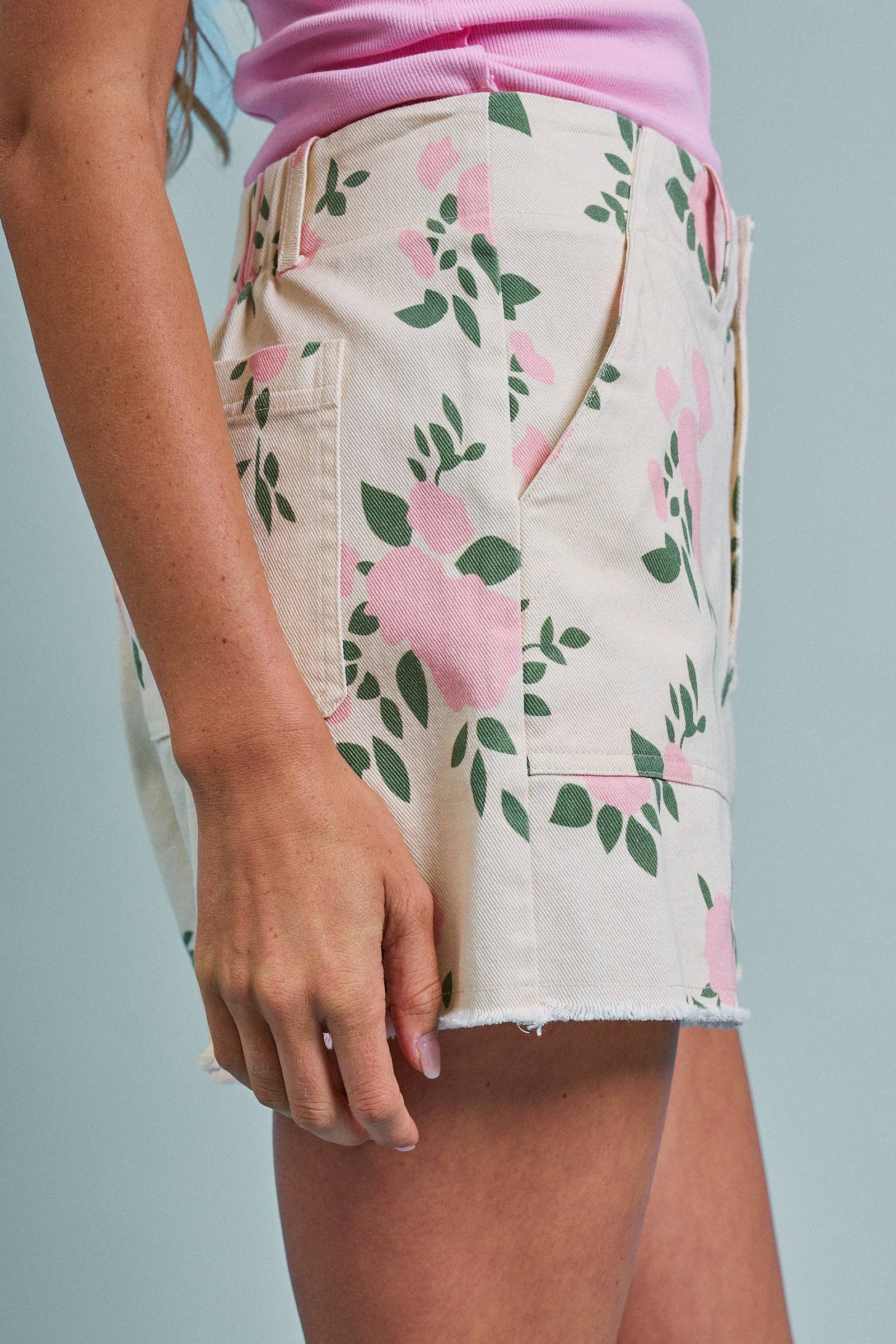 Urban Daizy Floral Print Raw Hem Cotton Shorts Cream-Pink Shorts - Women's (TNPT0839-Cream-Pink) – alternate view 2