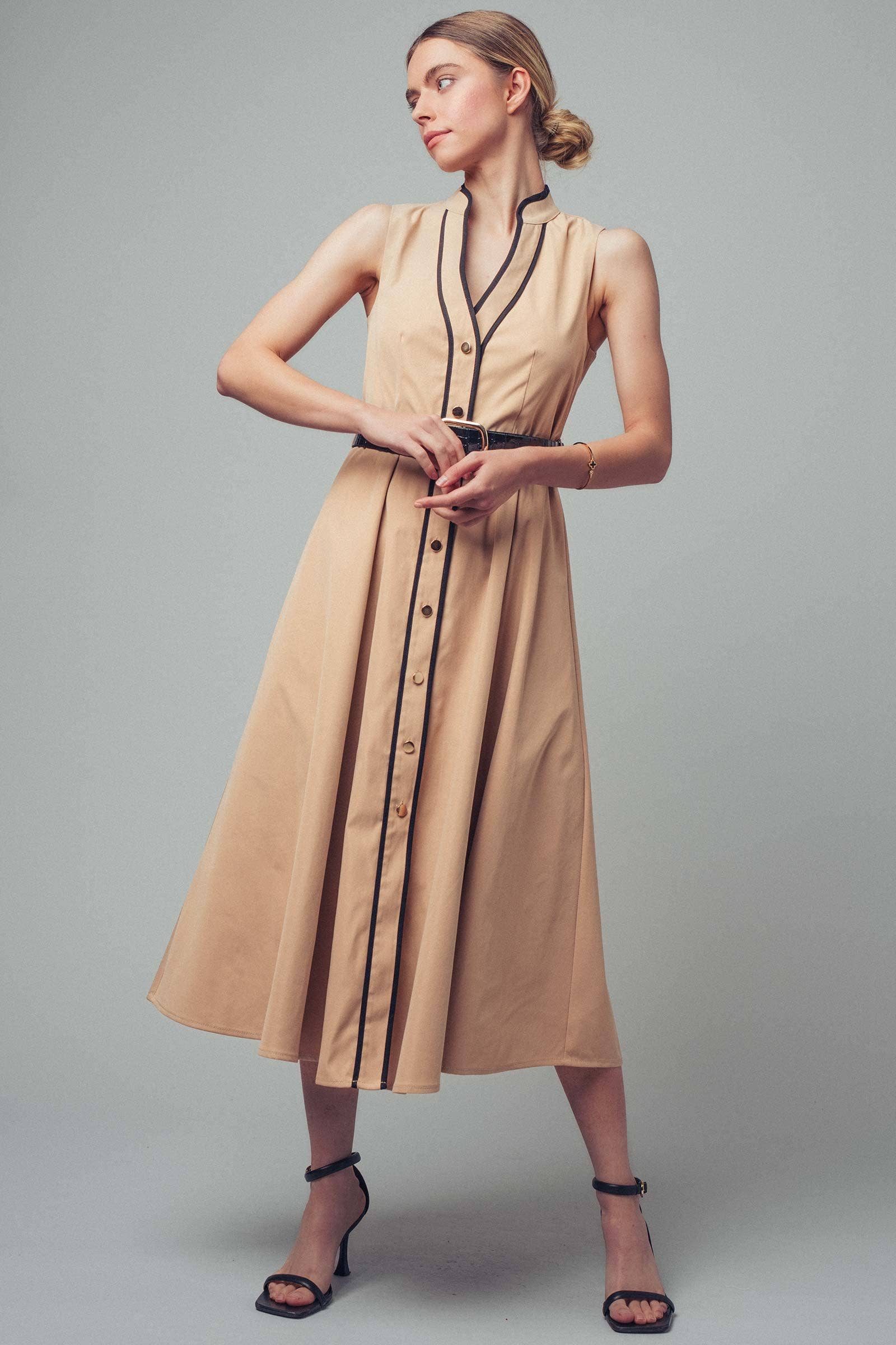 Sleeveless Contrast Trim A-Line Midi Dress