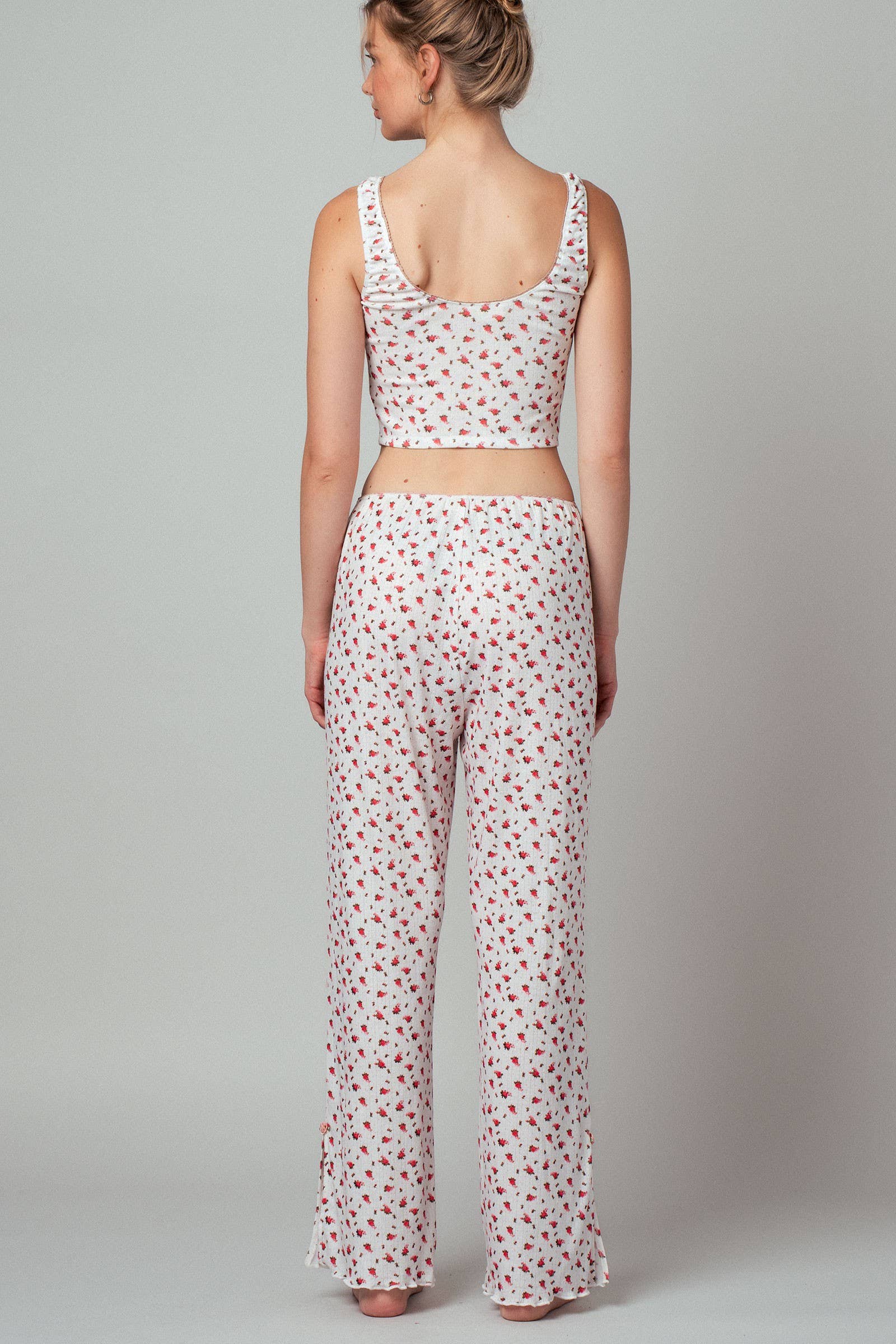 Urban Daizy Romantic Rose Print Ruched Crop Tank Ivory Tank Top - Women's (UDZ-TP-01032) – alternate view 4