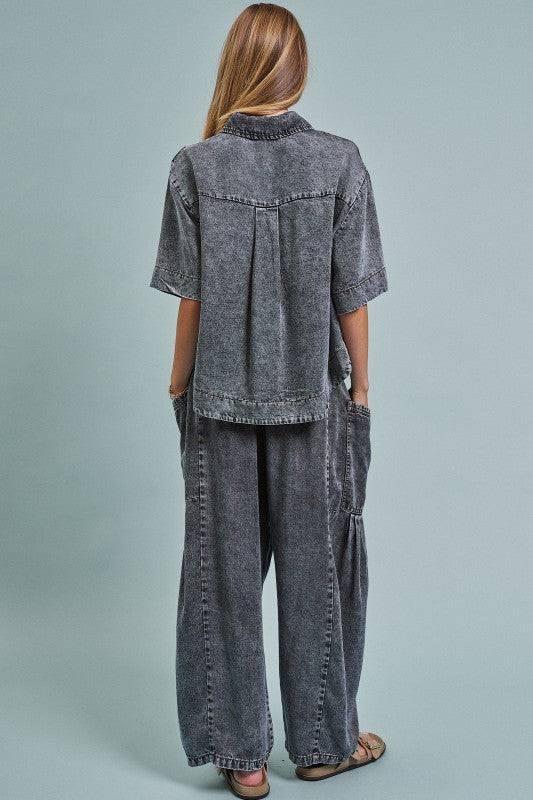 Washed Utility Half-Placket Cropped Shirt in BLACK - Women's Tops | Urban Daizy