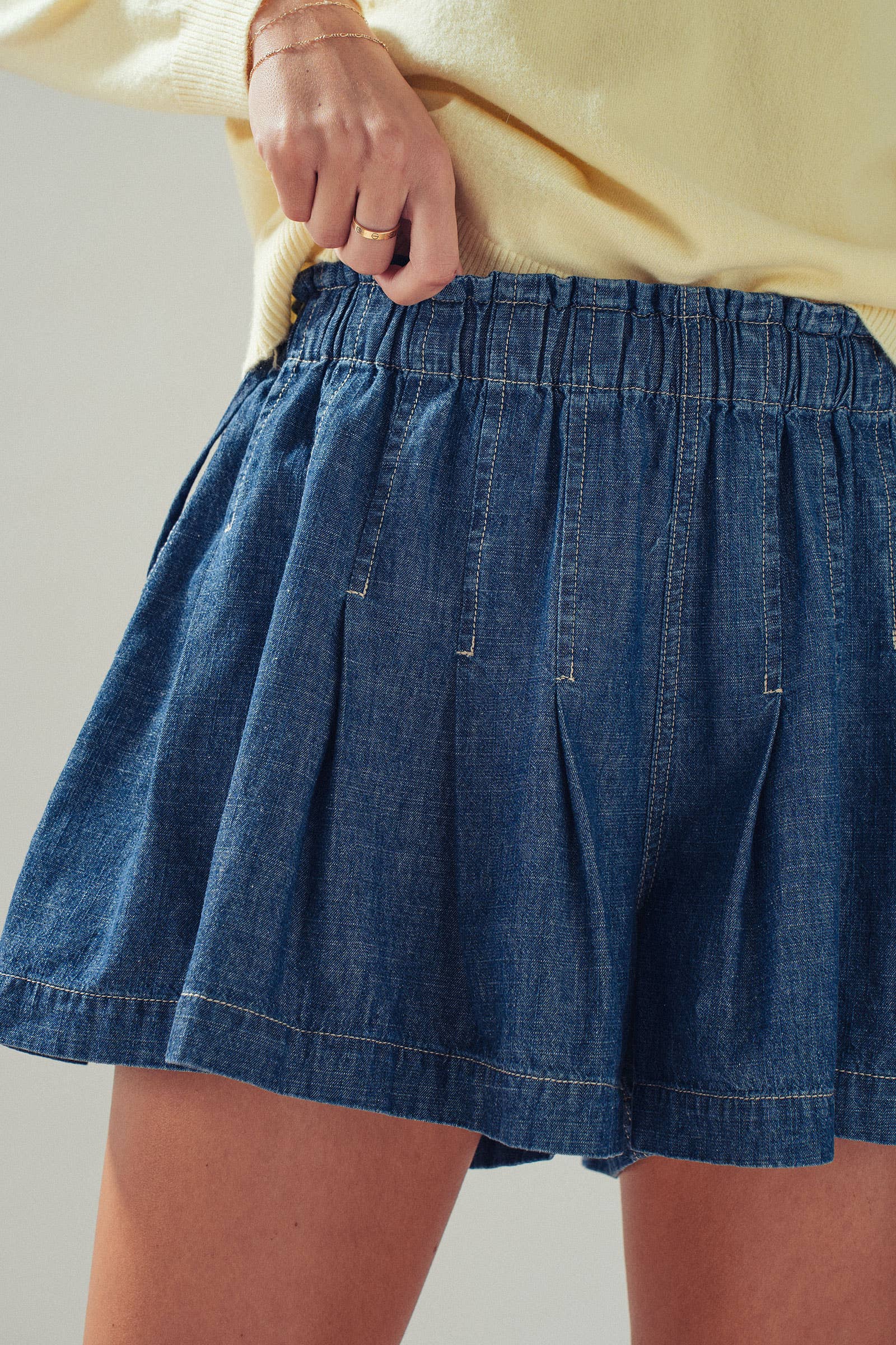 Pleated Denim Soft Shorts With Elastic Waist