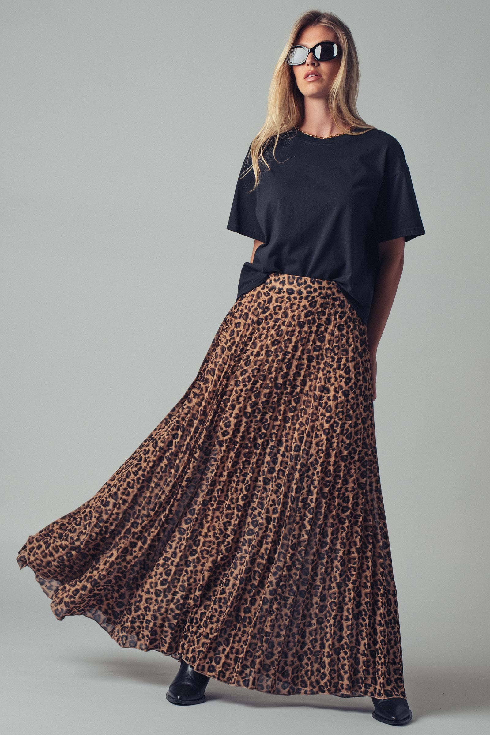 Urban Daizy Sophisticated Leopard Print Pleated Flowy A Line Midi Skirt Leopard Skirt - Women's (UDZ-SK-00074) –…