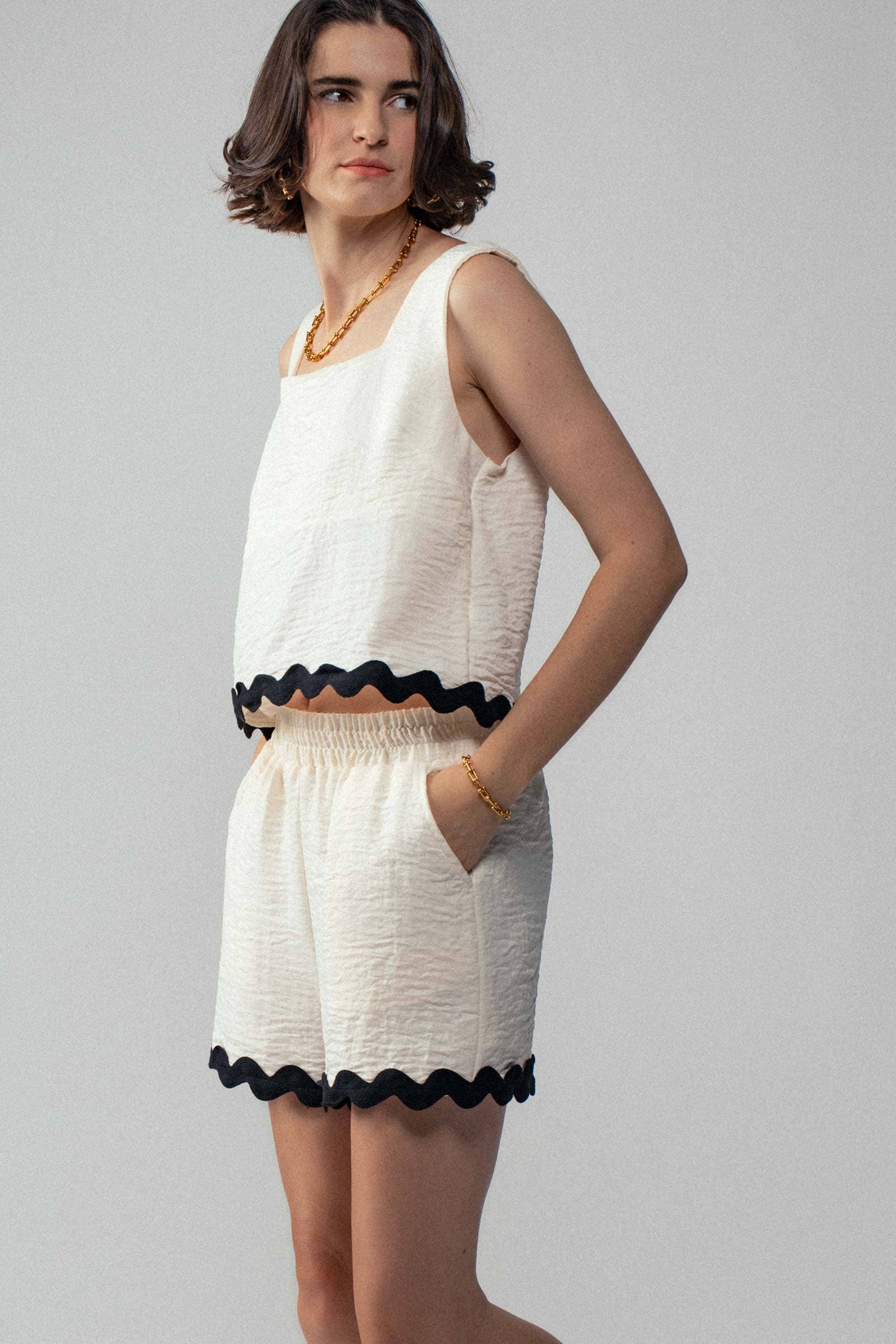 Wavy Trim Square Neck Tank and Shorts Summer Set