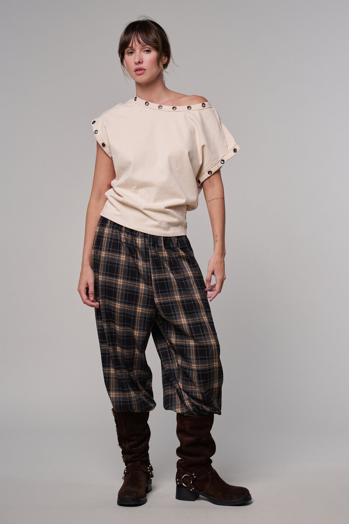 Campfire Plaid Flannel Jogger Pants in BLACK - Women's Casual Pants | Urban Daizy