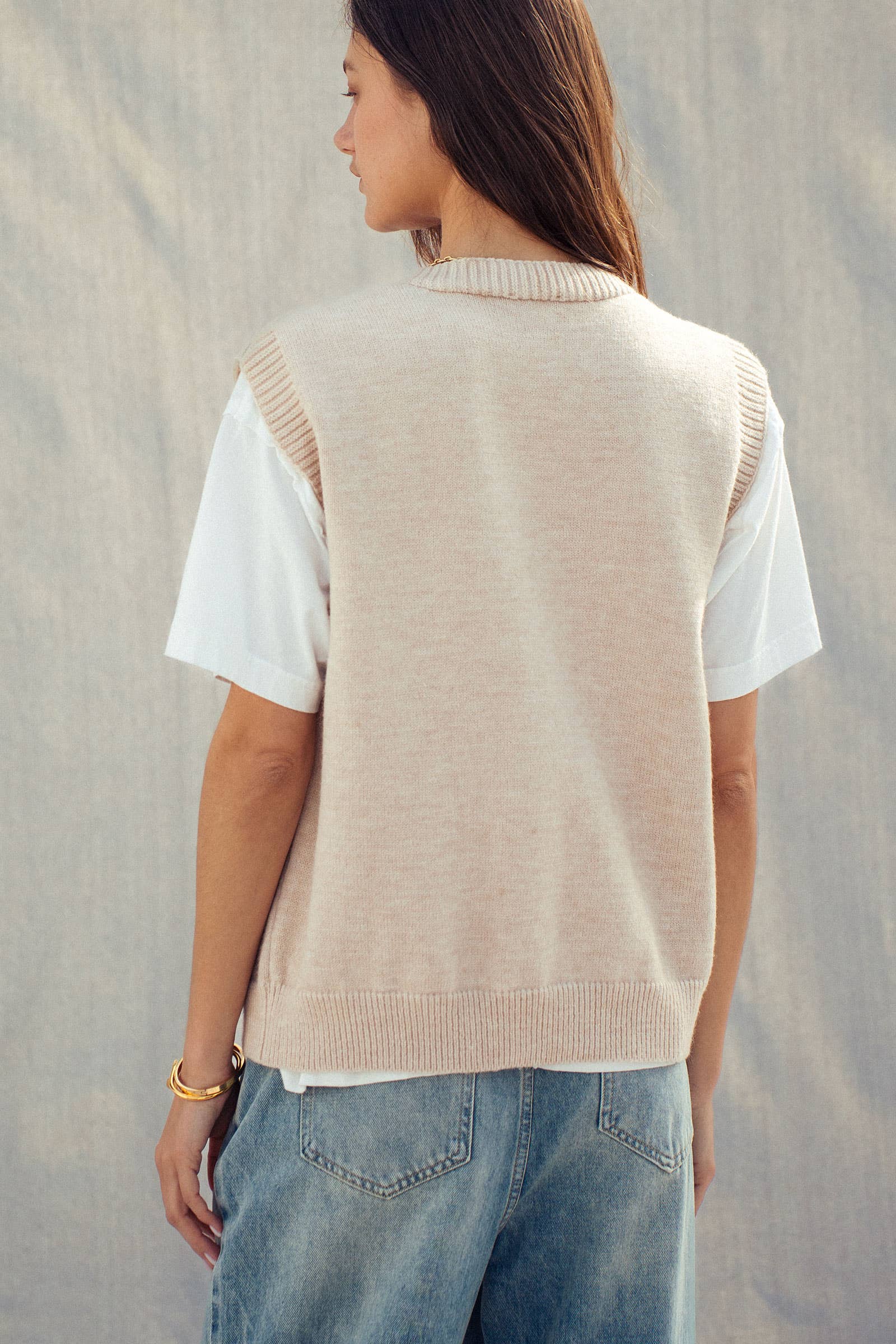 Urban Daizy Boho Graphic Knit Vest with Patch Pockets Oatmeal Sweater Vest - Women's (UDZ-KN-01039) – alternate view 5