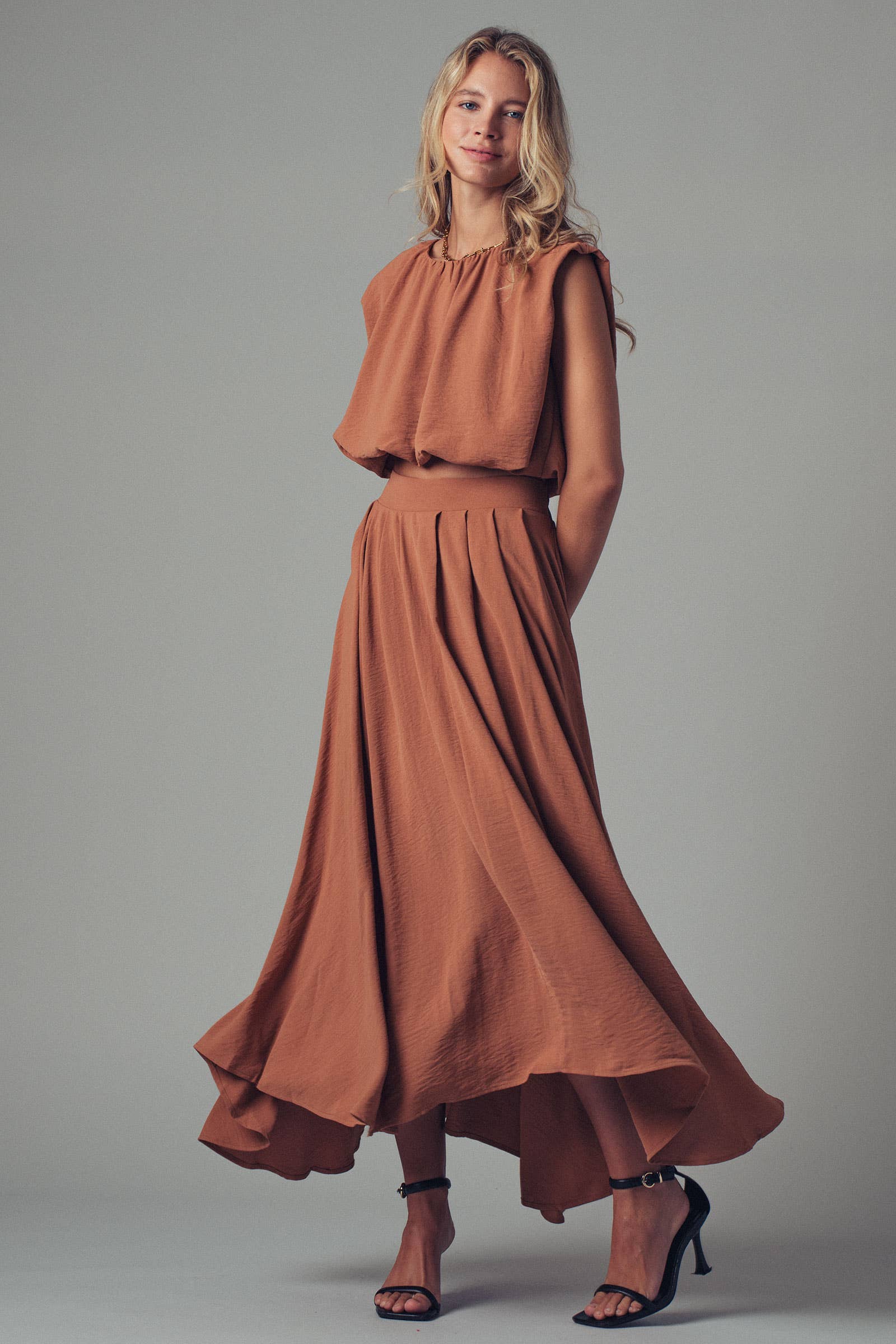 Pleated High-Waist Flowy Skirt