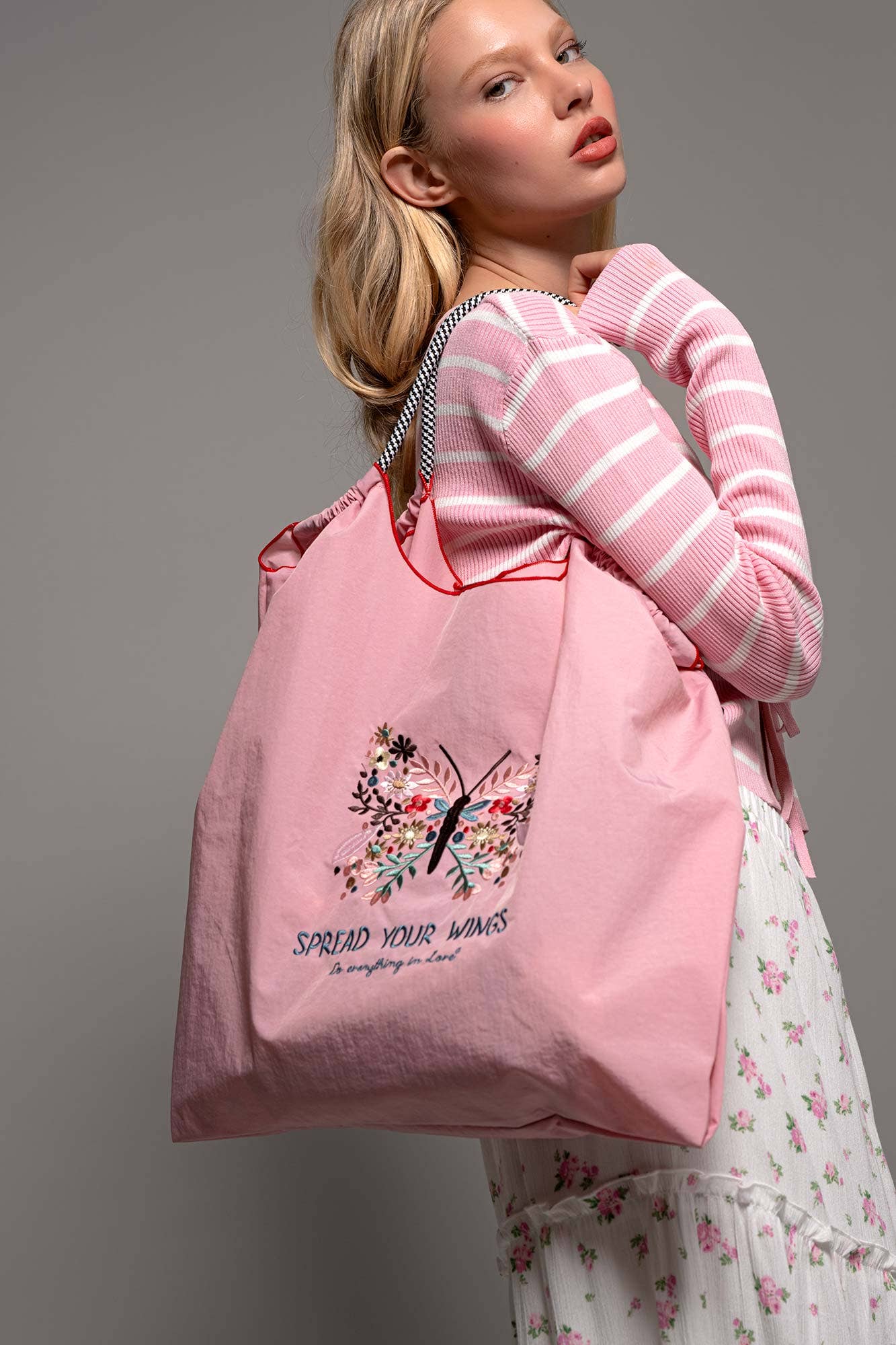 Urban Daizy Butterfly Floral Embroidered Oversized Tote Bag Pink Tote Bag - Women's (UDZ-DR-00388)