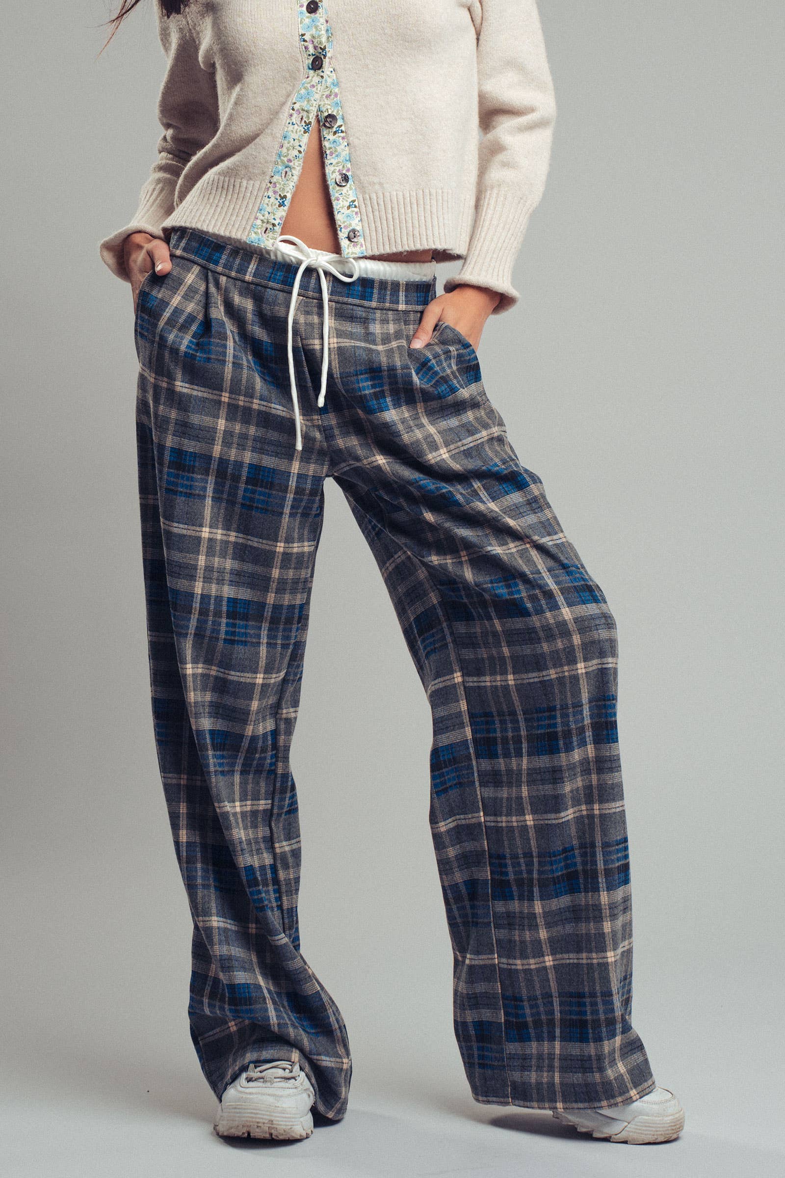 Urban Daizy Elastic Drawstring Waist Plaid Wide-Leg Pants Navy-Grey Pants - Women's (UDZ-PT-00466) – alternate view 11