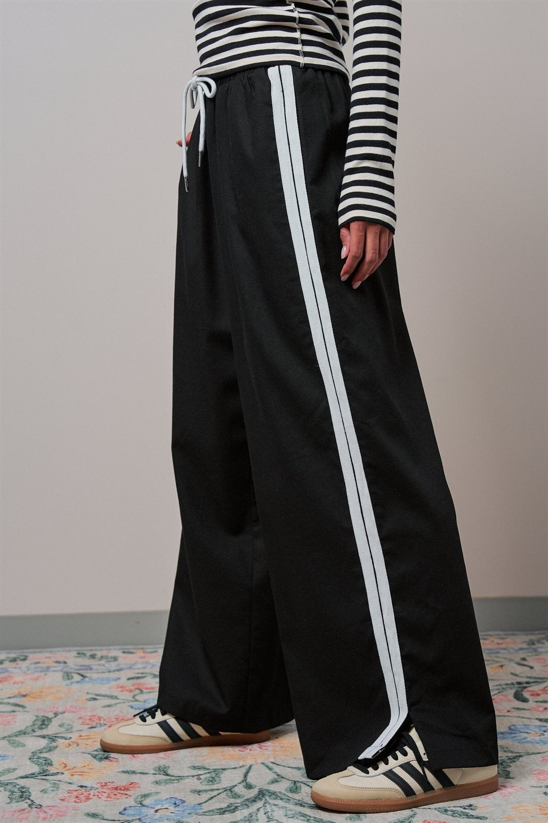 Side Stripe Drawstring Wide-Leg Pants in BLACK - Women's Casual Pants | Urban Daizy