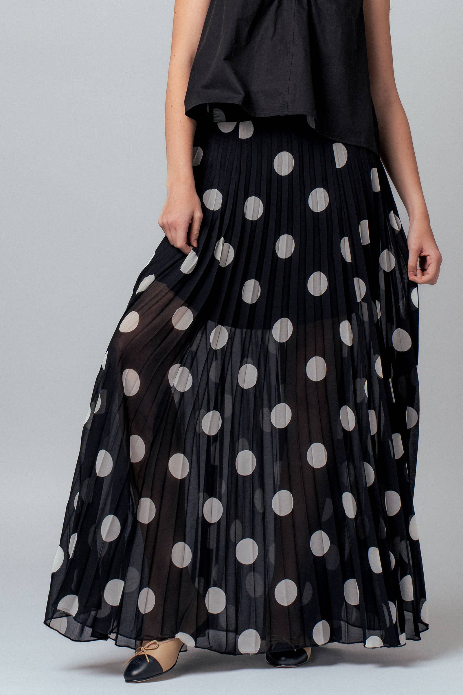 Urban Daizy Polka Dot Pleated Chiffon Maxi Skirt Ivory-Black Skirt - Women's (UDZ-OT-00168)