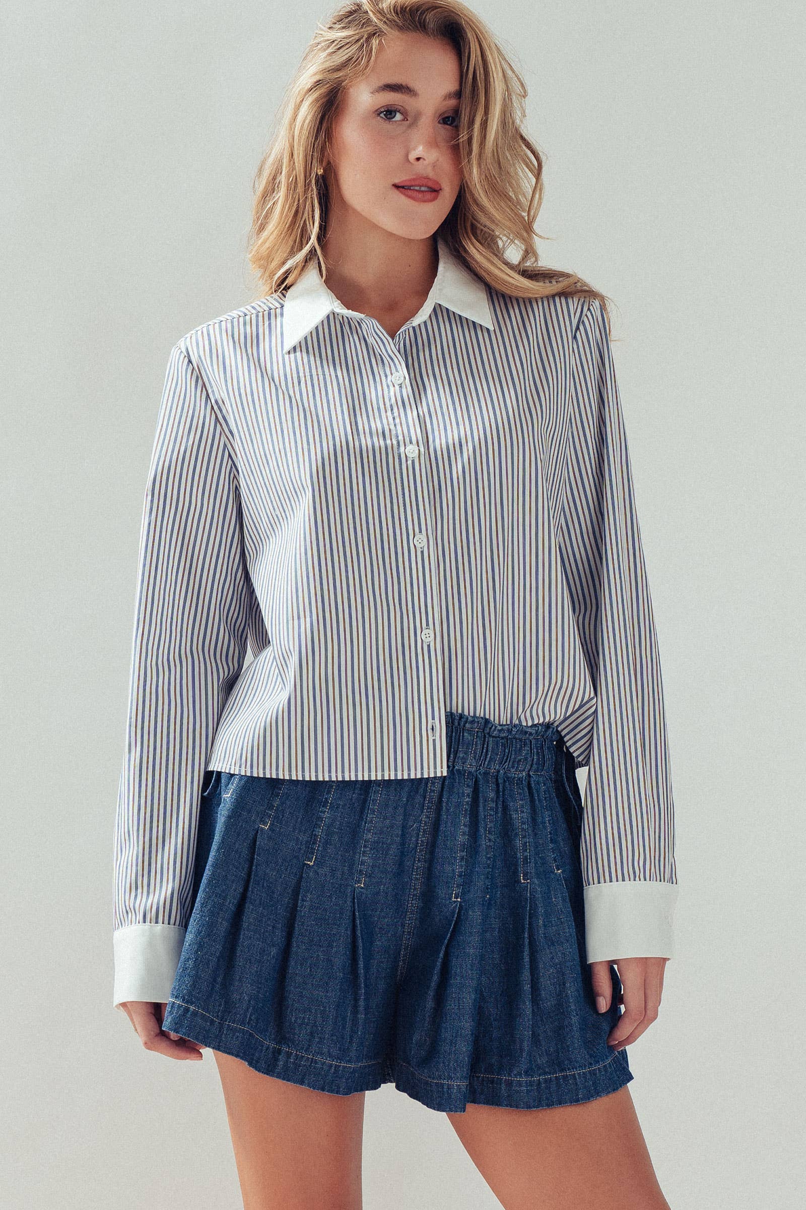 Urban Daizy Stripe Contrast Collar Button Down Shirt Stripe Button Down Shirt - Women's (UDZ-TP-01006) – alternate view 6