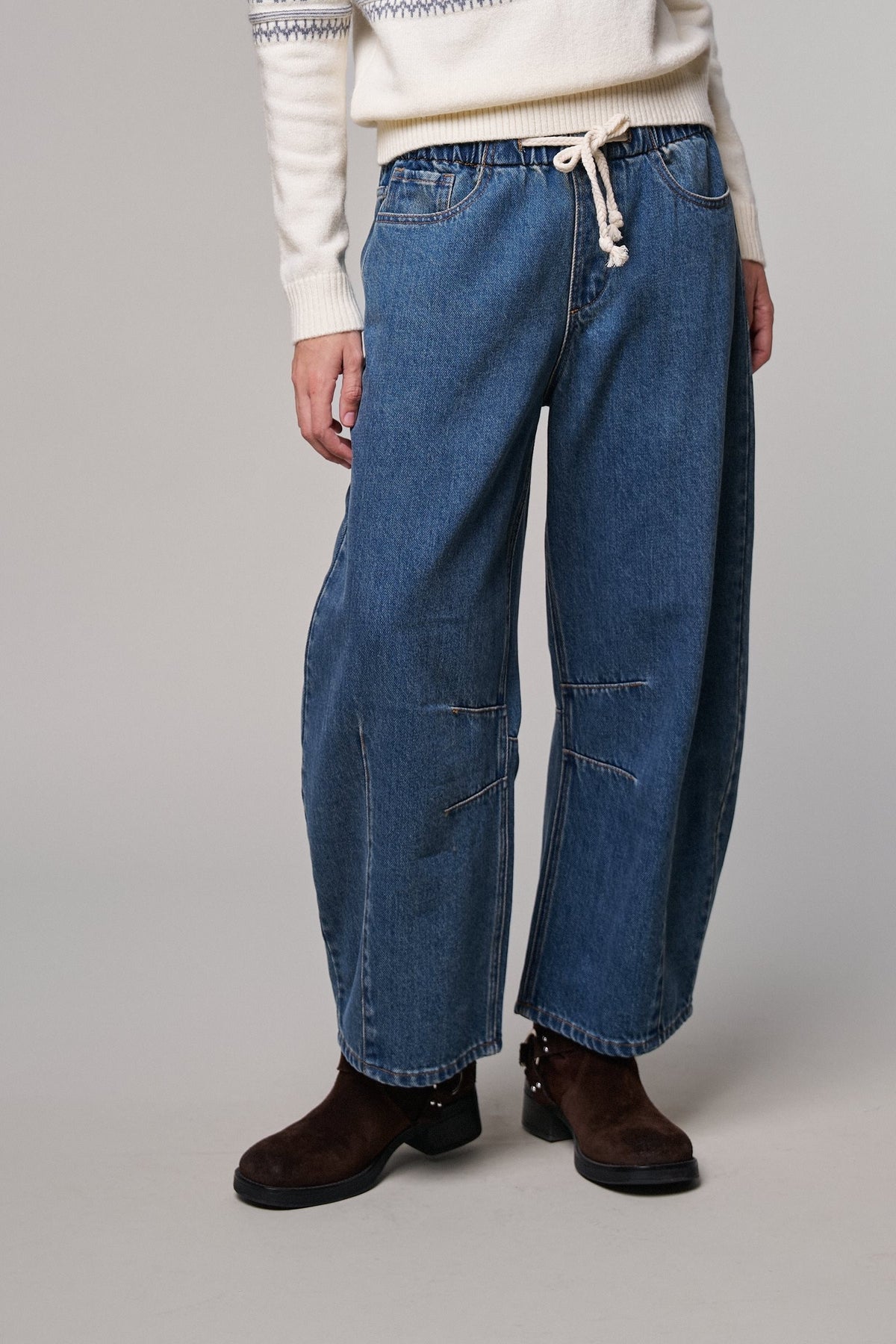 Laid-Back Light Wash Barrel Denim Pants in MEDIUM DENIM - Women's Wide Leg Jeans | Urban Daizy