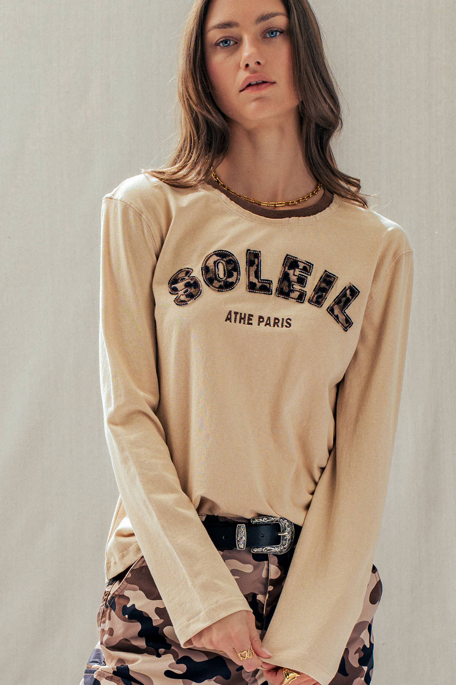 Urban Daizy Soleil Leopard Appliqué Raw Hem Cotton Tee Khaki T-Shirt - Women's (UDTP1329-Khaki) – alternate view 3