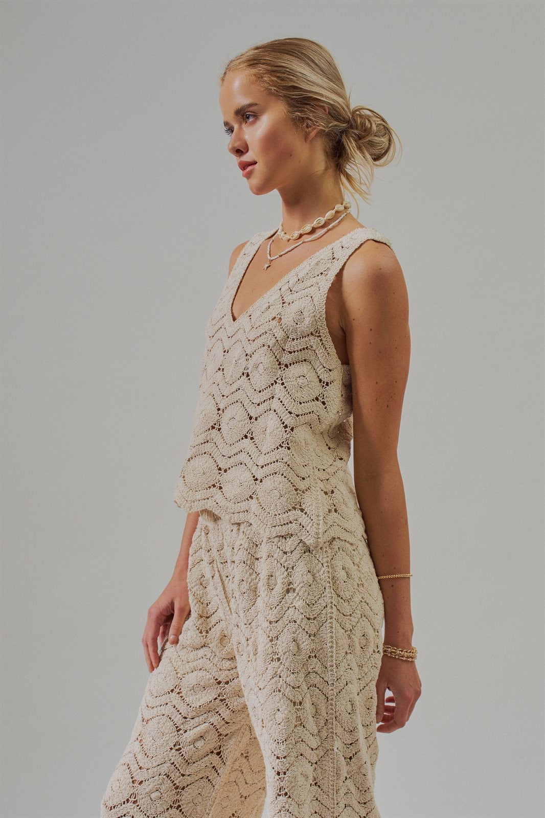 Natural Crochet Wavy V-Neck Tank