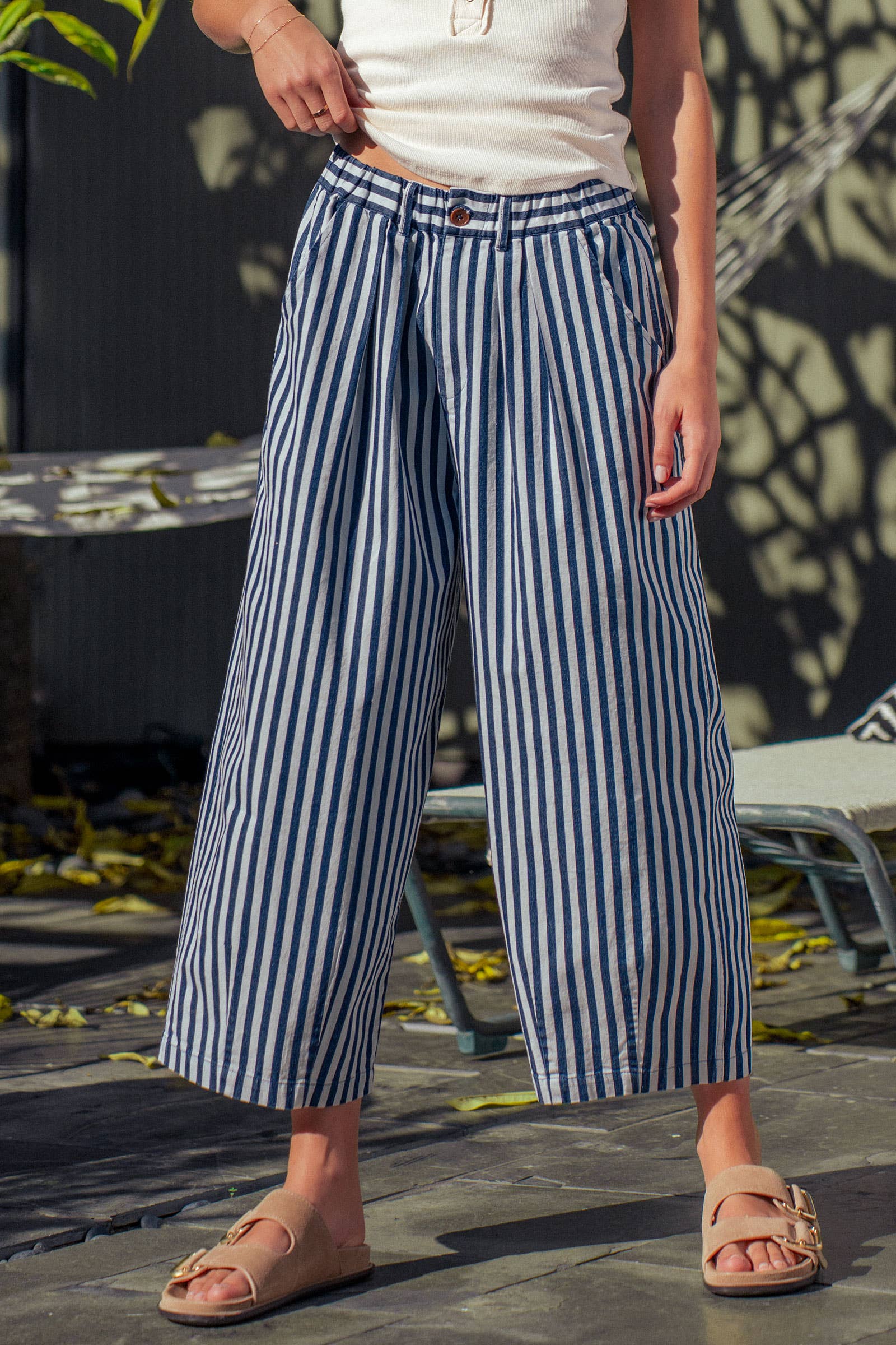 Urban Daizy Striped Pleated Wide Leg Culotte Pants Blue-Stripe Pants - Women's (UDZ-PT-00477)