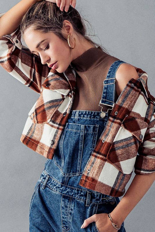 Urban Daizy BELLA SNAP BUTTON PLAID CROP JACKET Camel Jacket - Women's (UDZ-OT-00264) – alternate view 13