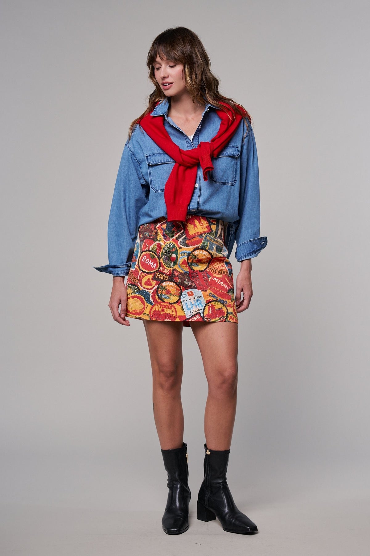 Travel Patch Print Mini Skirt in Italian Summer Vacation in MULTI - Women's Mini Skirts | Urban Daizy
