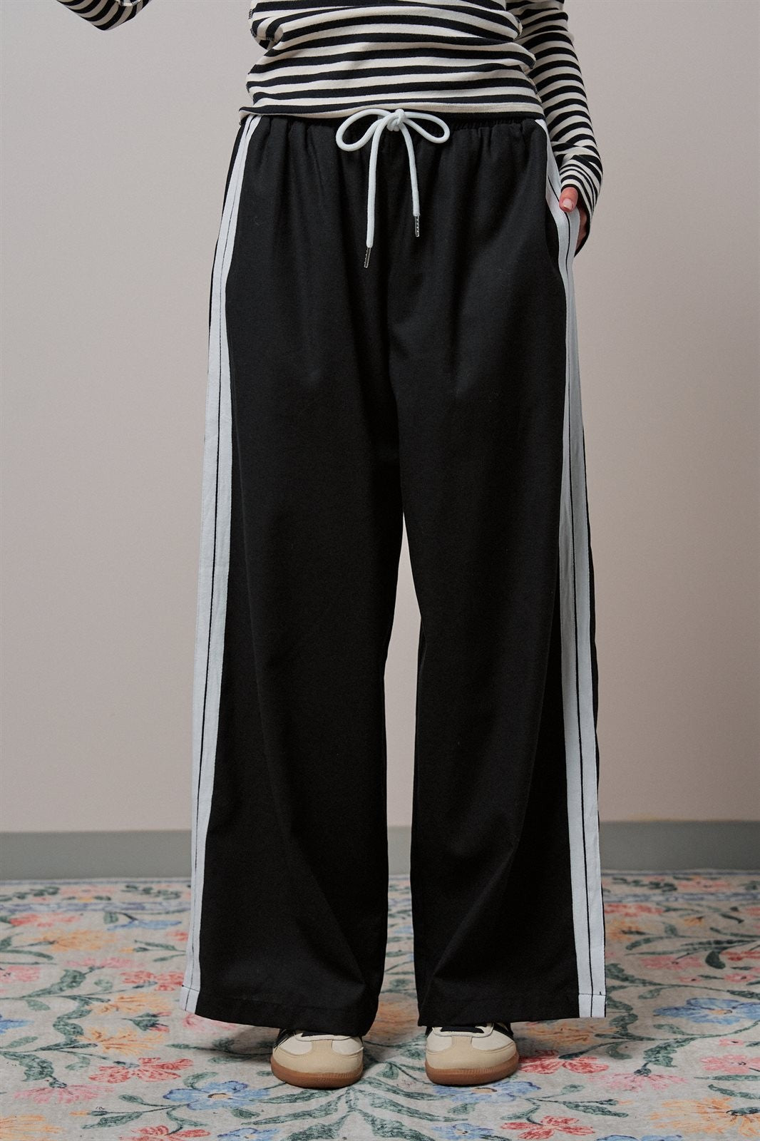 Side Stripe Drawstring Wide-Leg Pants in BLACK - Women's Casual Pants | Urban Daizy