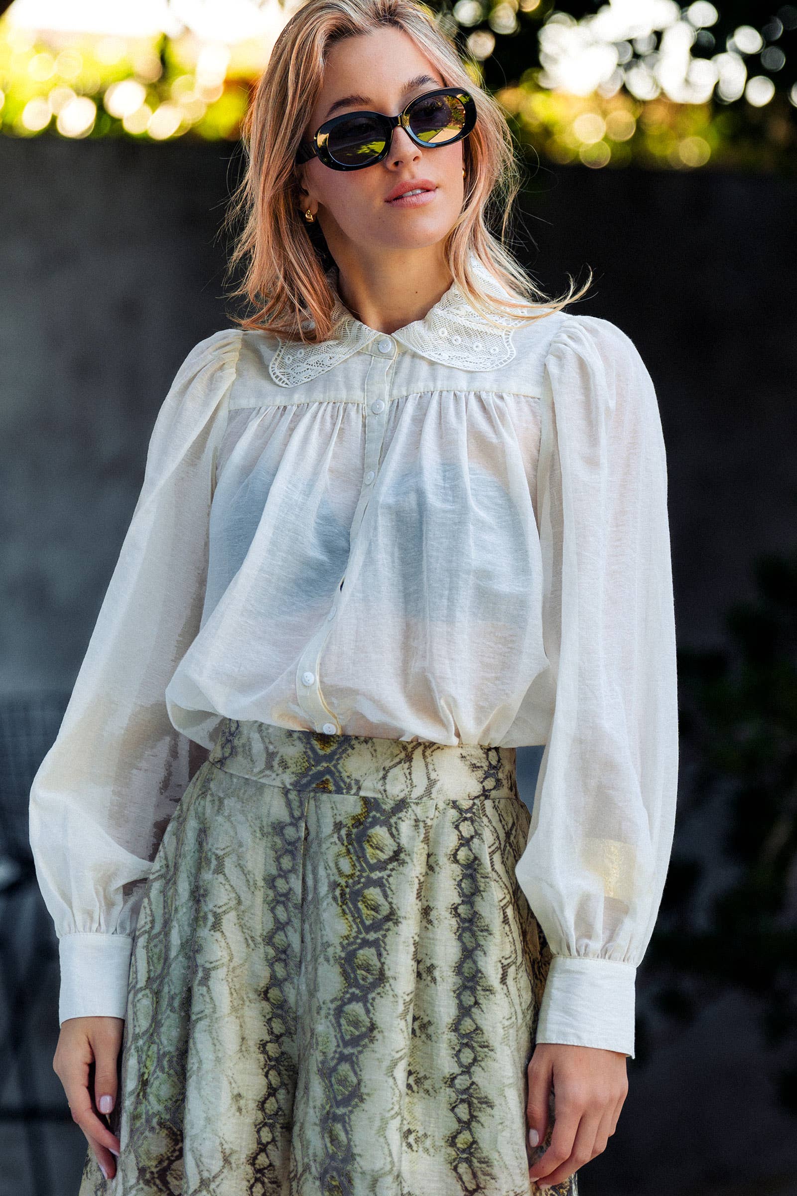 Urban Daizy Romantic Lace Collar Puff Sleeve Cotton Blend Blouse Ivory Blouse - Women's (UDZ-TP-01069) – alternate view 3