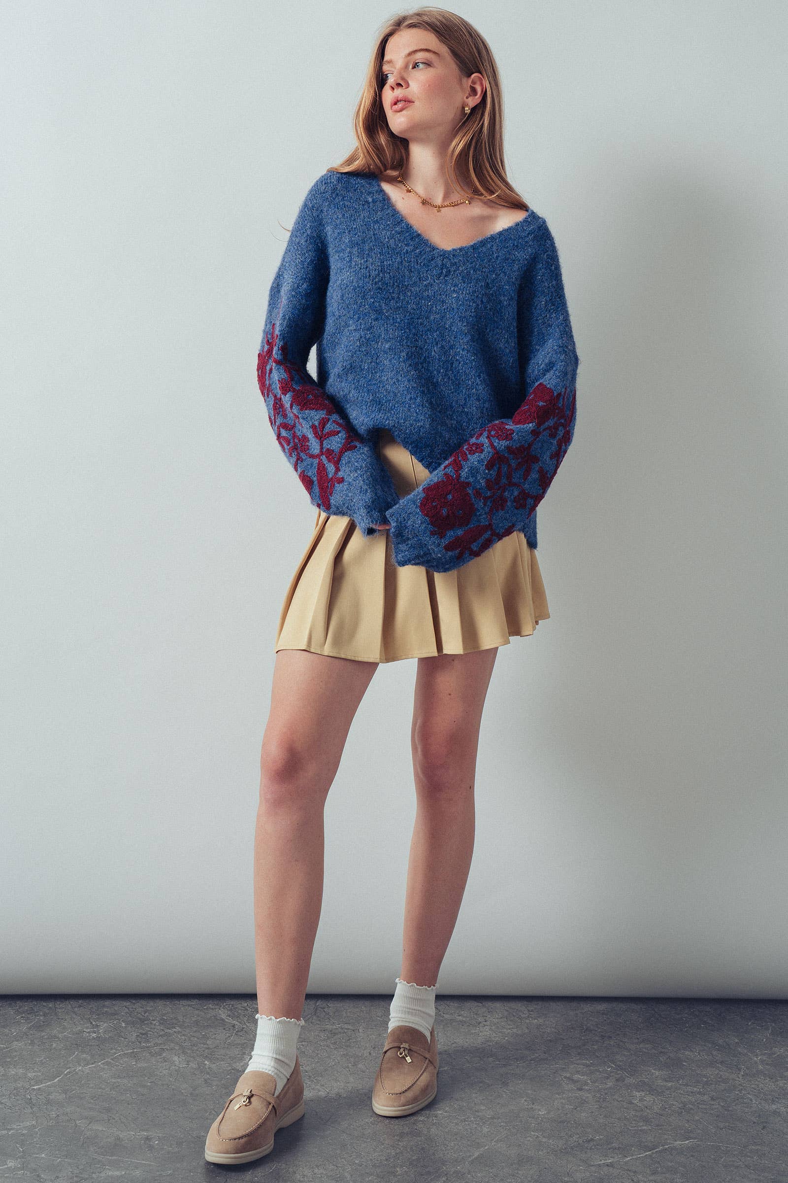 Romantic Floral Embroidered V-Neck Sweater