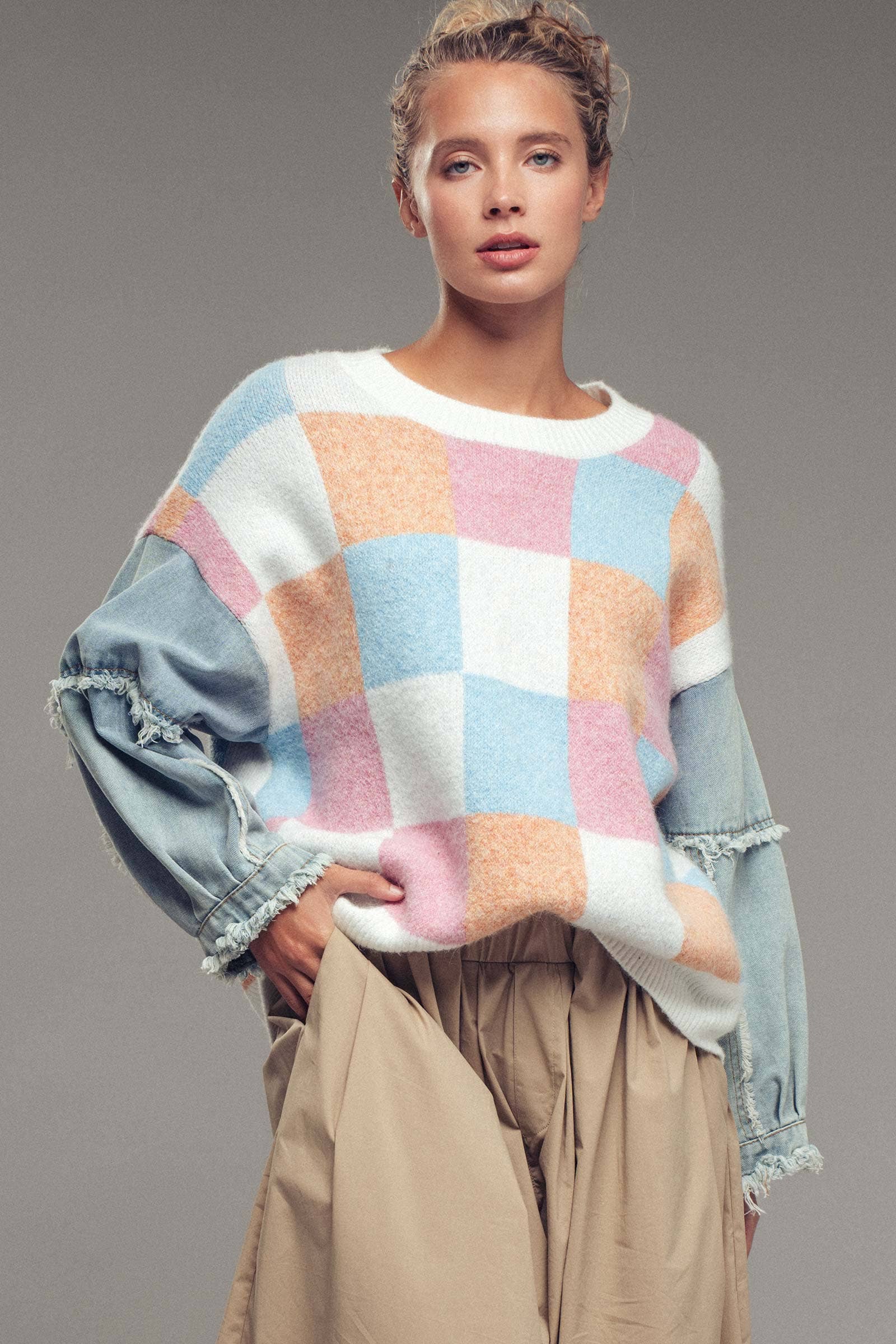 Urban Daizy Checkered Knit with Denim Sleeves Crewneck Sweater Blue-Combo Knit Sweater - Women's (UDZ-KN-00486) –…