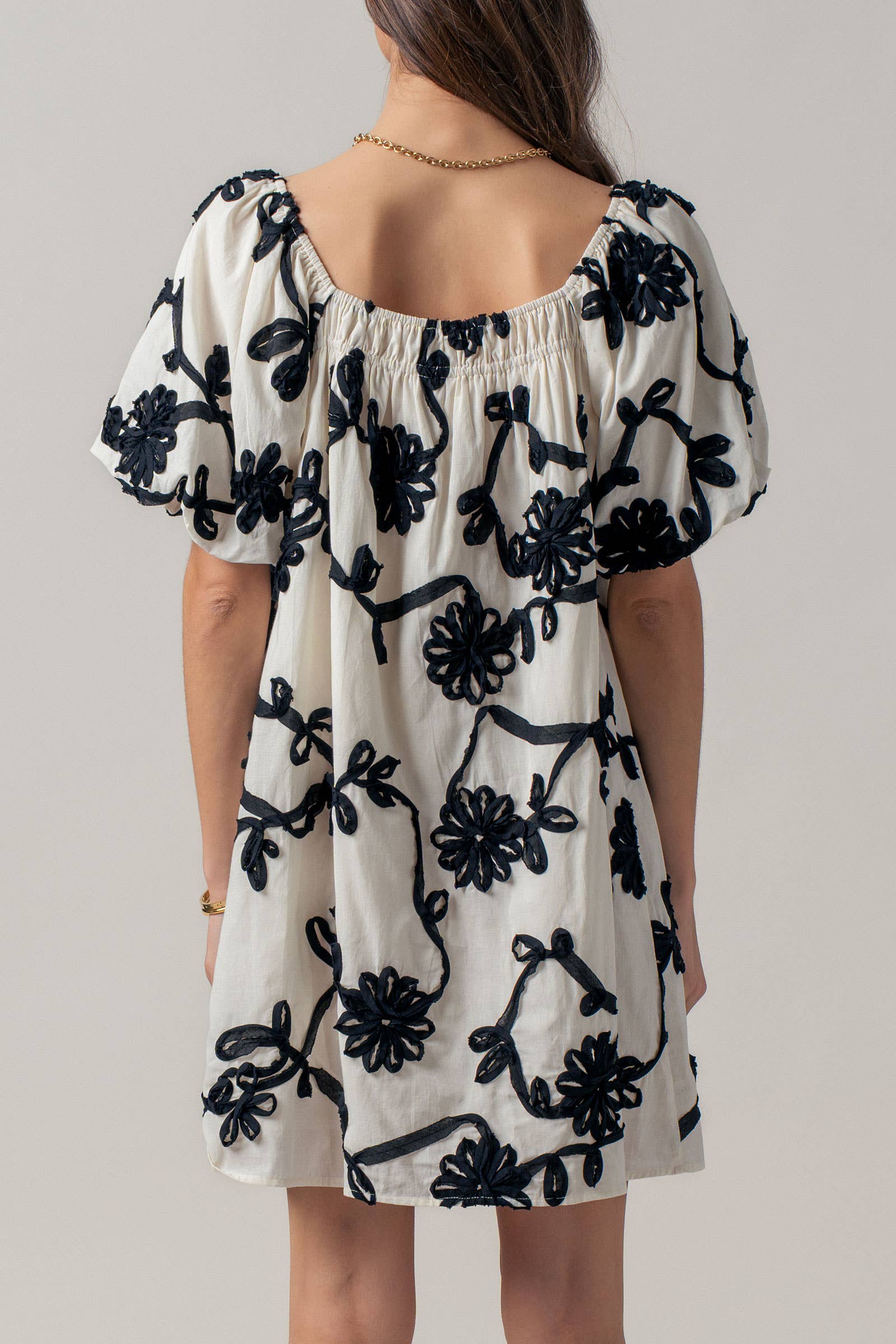 Floral Embroidery Off-Shoulder Puff Sleeve Mini Dres