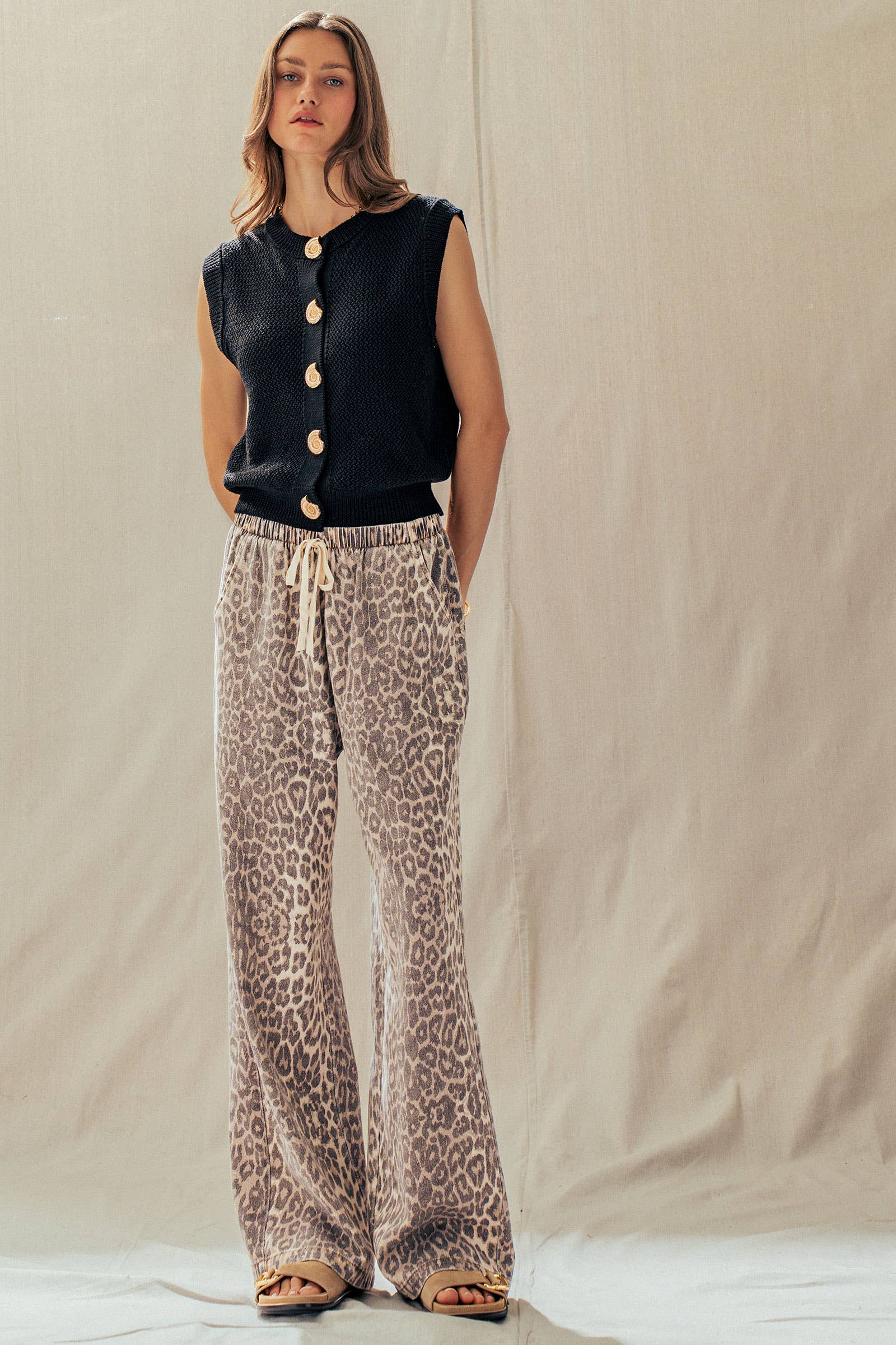 Urban Daizy Textured Knit Vest Seashell Buttons Blue Sweater Vest - Women's (UDZ-KN-01049) – alternate view 35