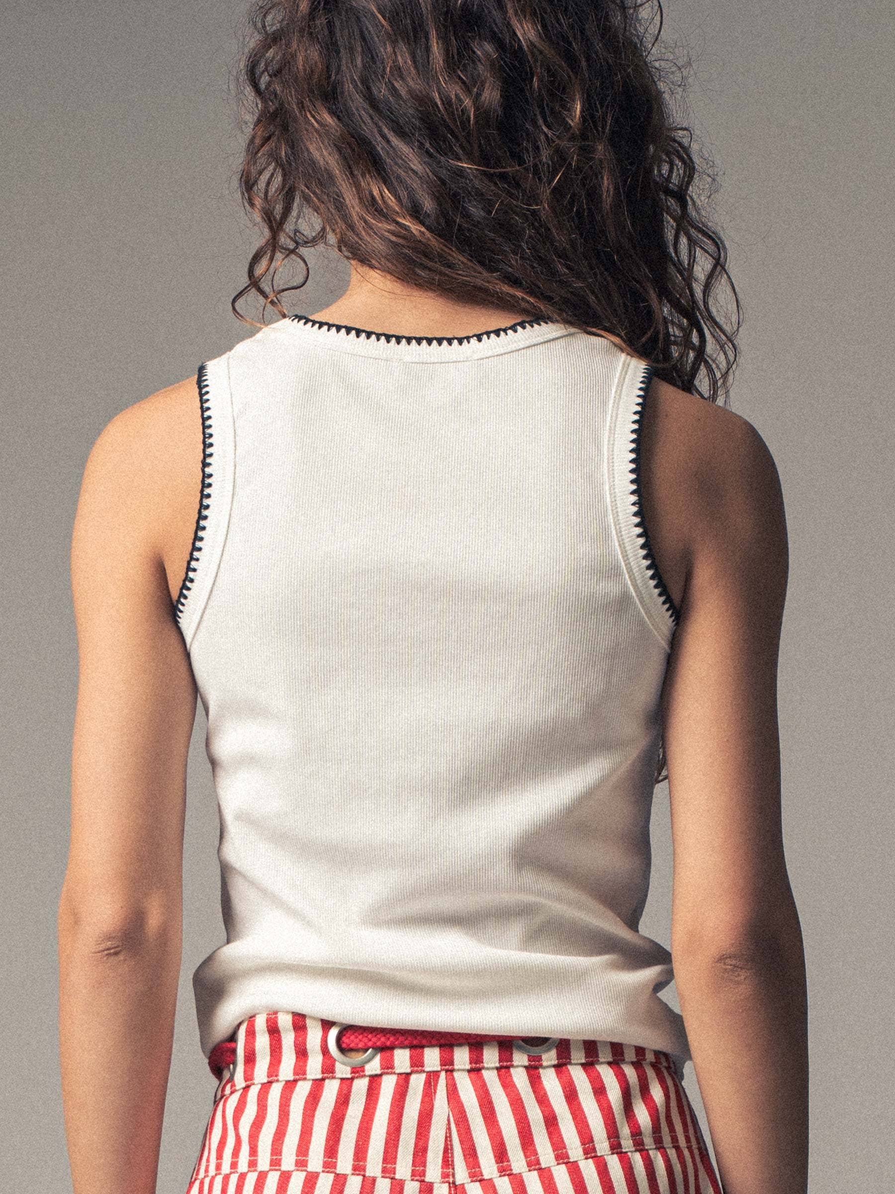 Urban Daizy Contrast Trim Ribbed Minimalist Statement Tank Top Berry-Pink Tank Top - Women's (UDZ-TP-00498) – alternate…