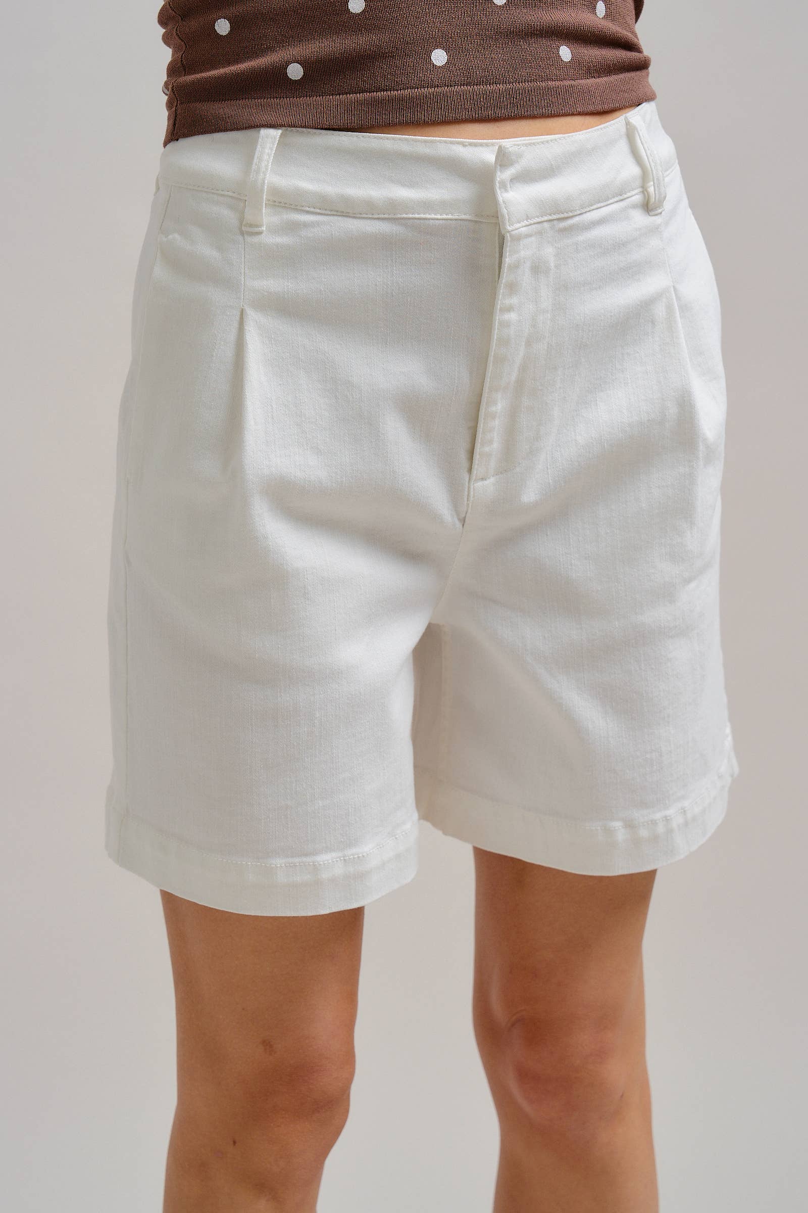 Urban Daizy Tailored Denim Bermuda Shorts White Shorts - Women's (TNPT0823-White) – alternate view
