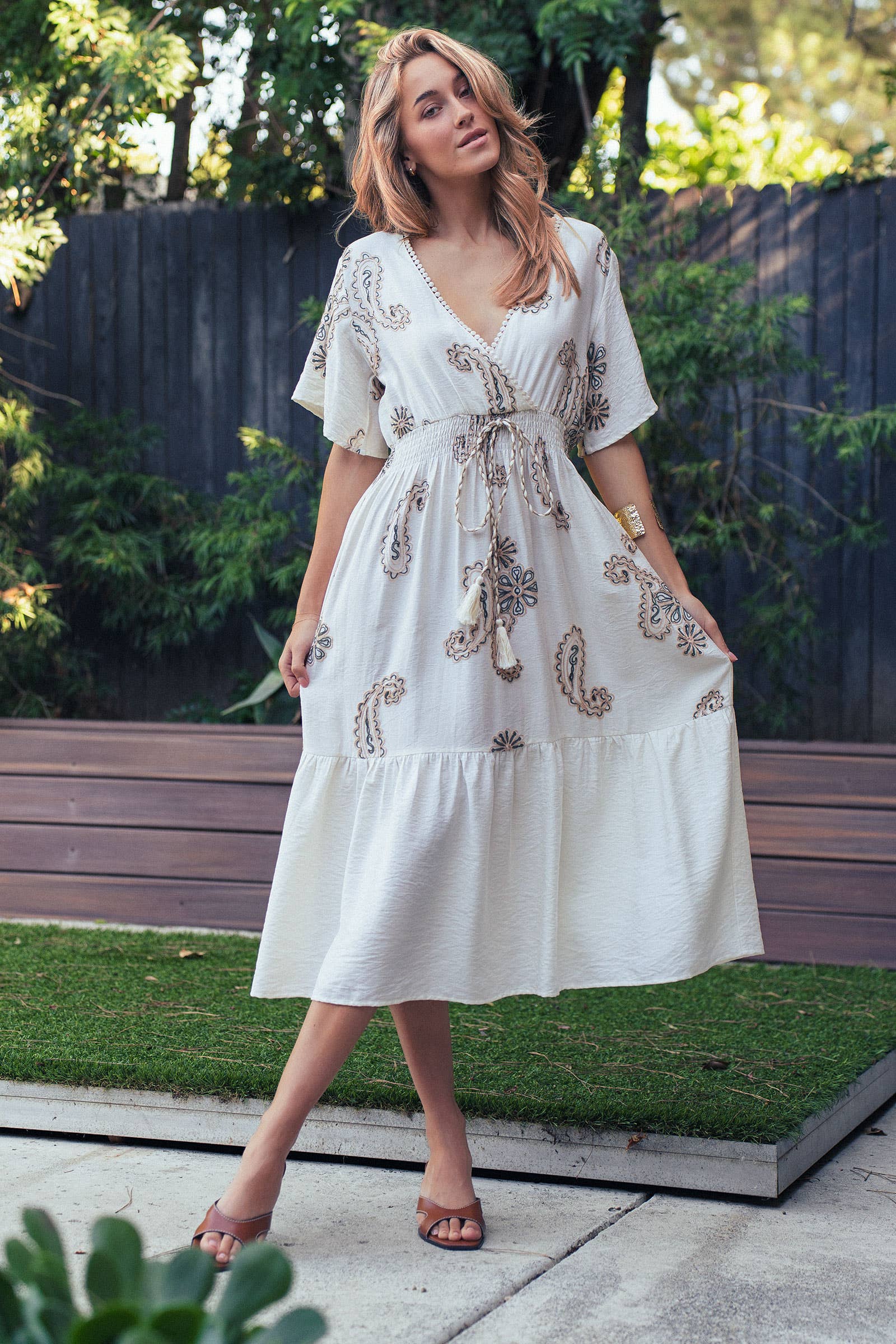 Urban Daizy Paisley Embroidered Linen Blend Midi Dress Ivory-Green Dress - Women's (UDZ-DR-00505)