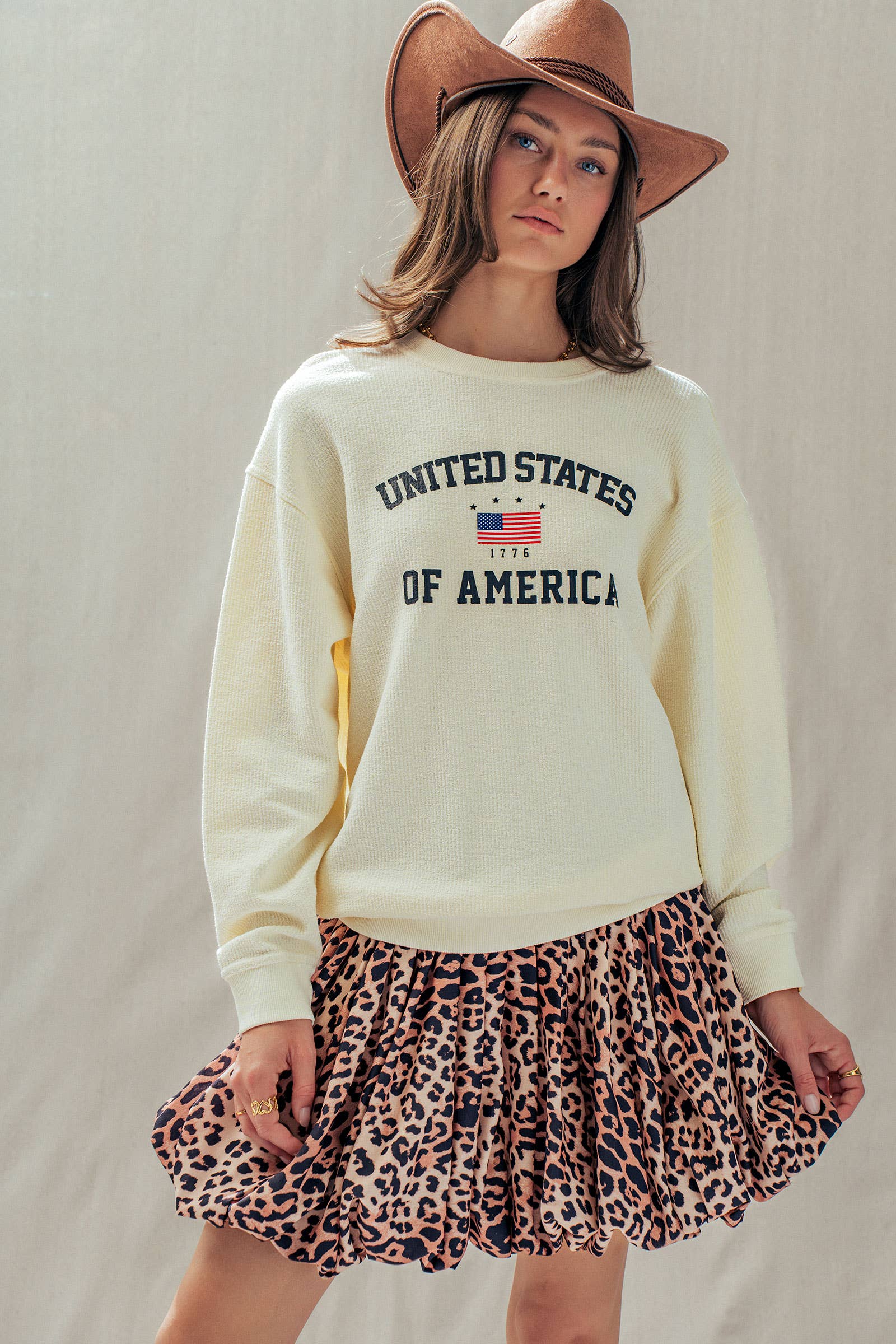 Urban Daizy United States 1776 Waffle Knit Cotton Pullover Peach Graphic Sweatshirt - Women's (TNTP3994) – alternate view 3