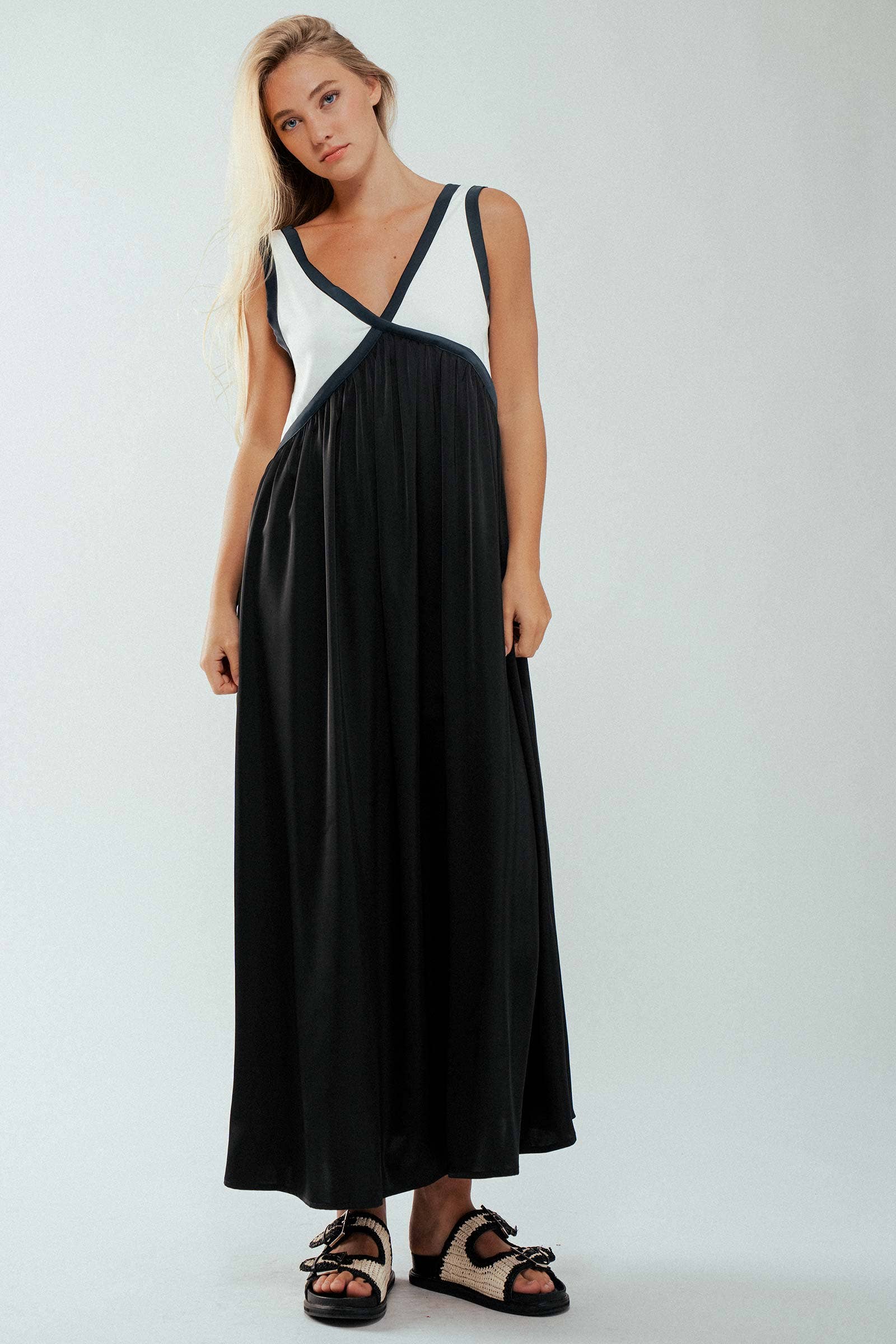 Contrast Piping Empire Waist Dress