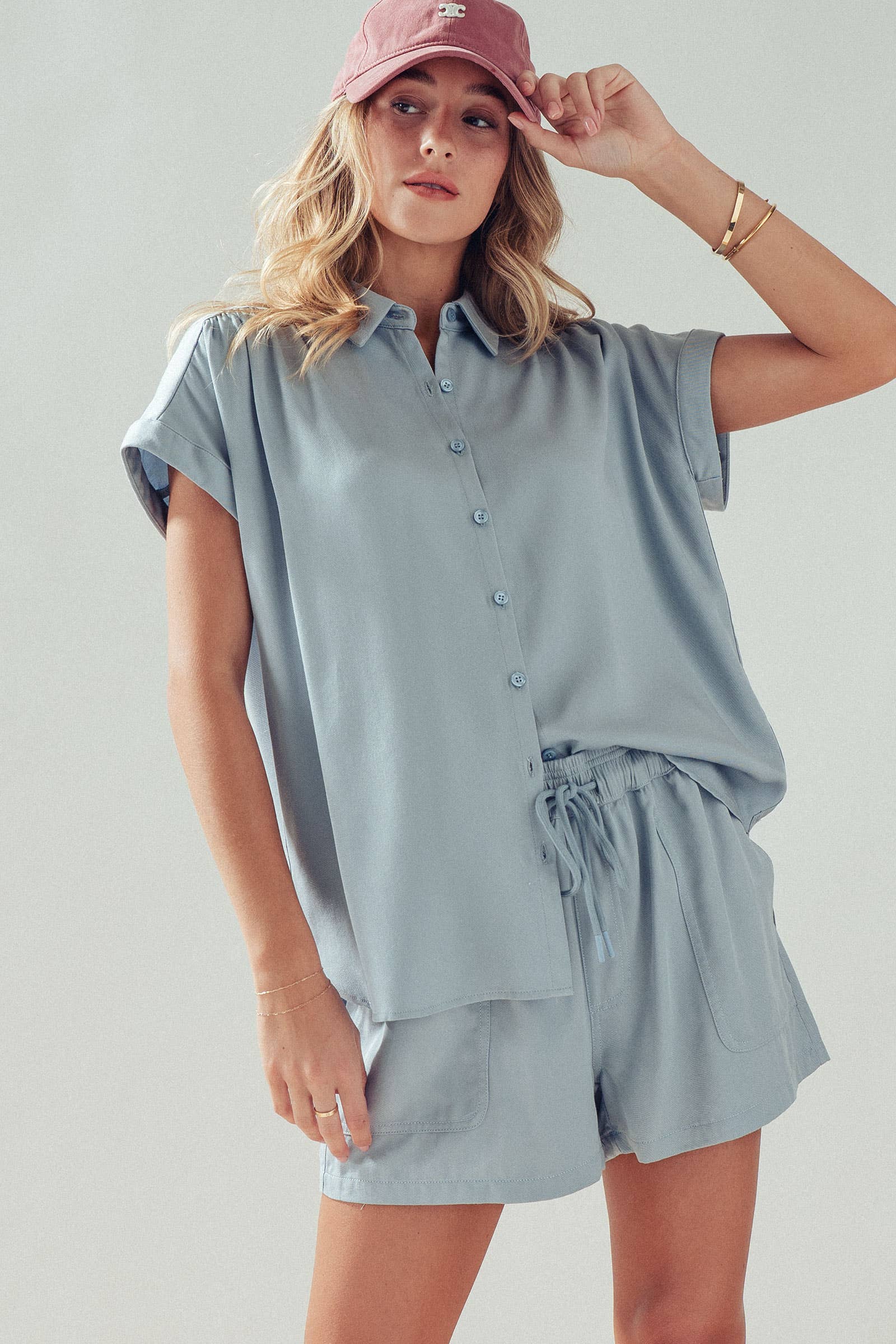 Relaxed Fit Drawstring Patch Pocket Shorts