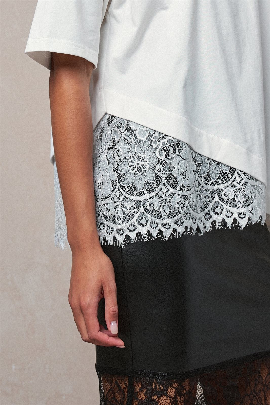 Oversized Cotton Tee with Asymmetric Lace Hem in WHITE - Women's T-Shirts & Polos | Urban Daizy