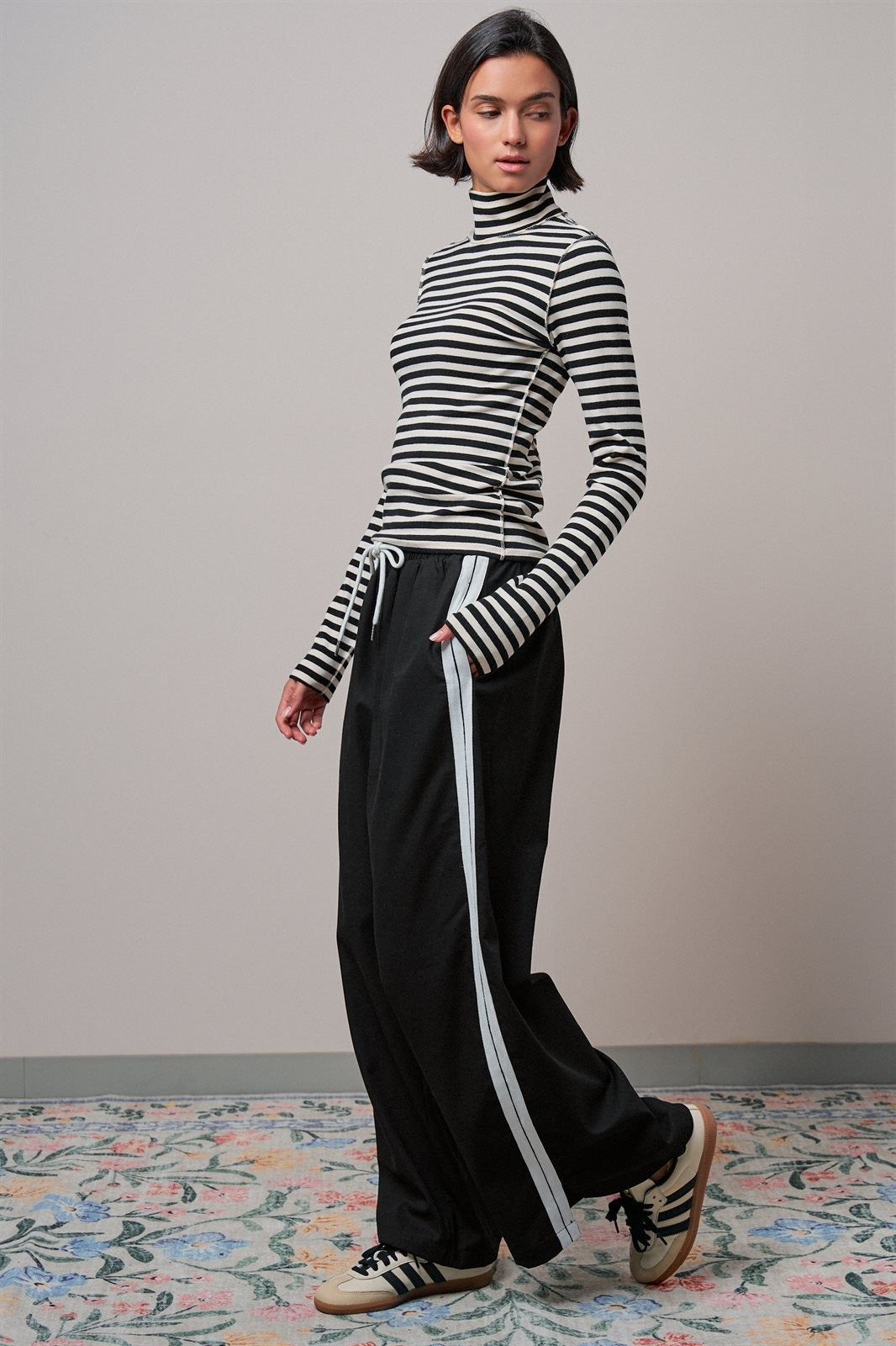 Side Stripe Drawstring Wide-Leg Pants in BLACK - Women's Casual Pants | Urban Daizy