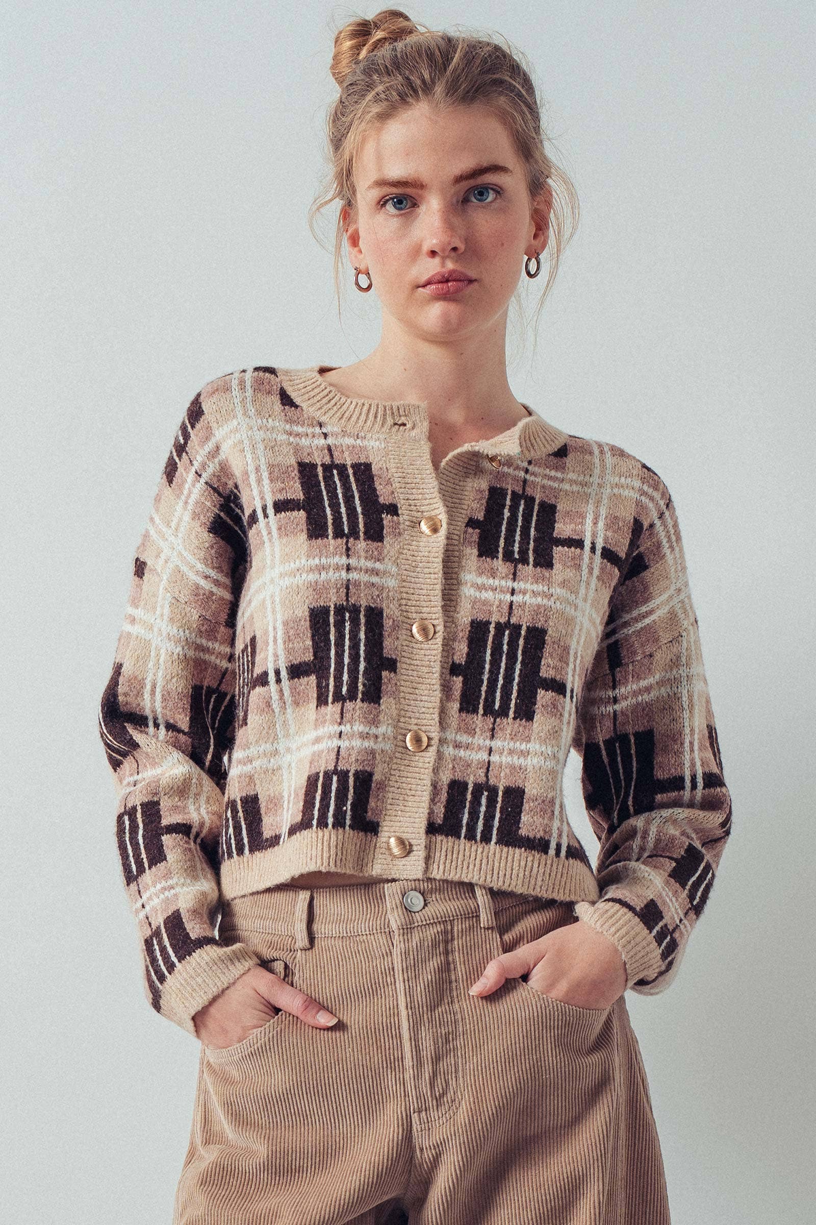 Urban Daizy Cropped Plaid Jacquard Button-Front Cardigan Ivory Cardigan - Women's (UDZ-DR-00392) ��� alternate 