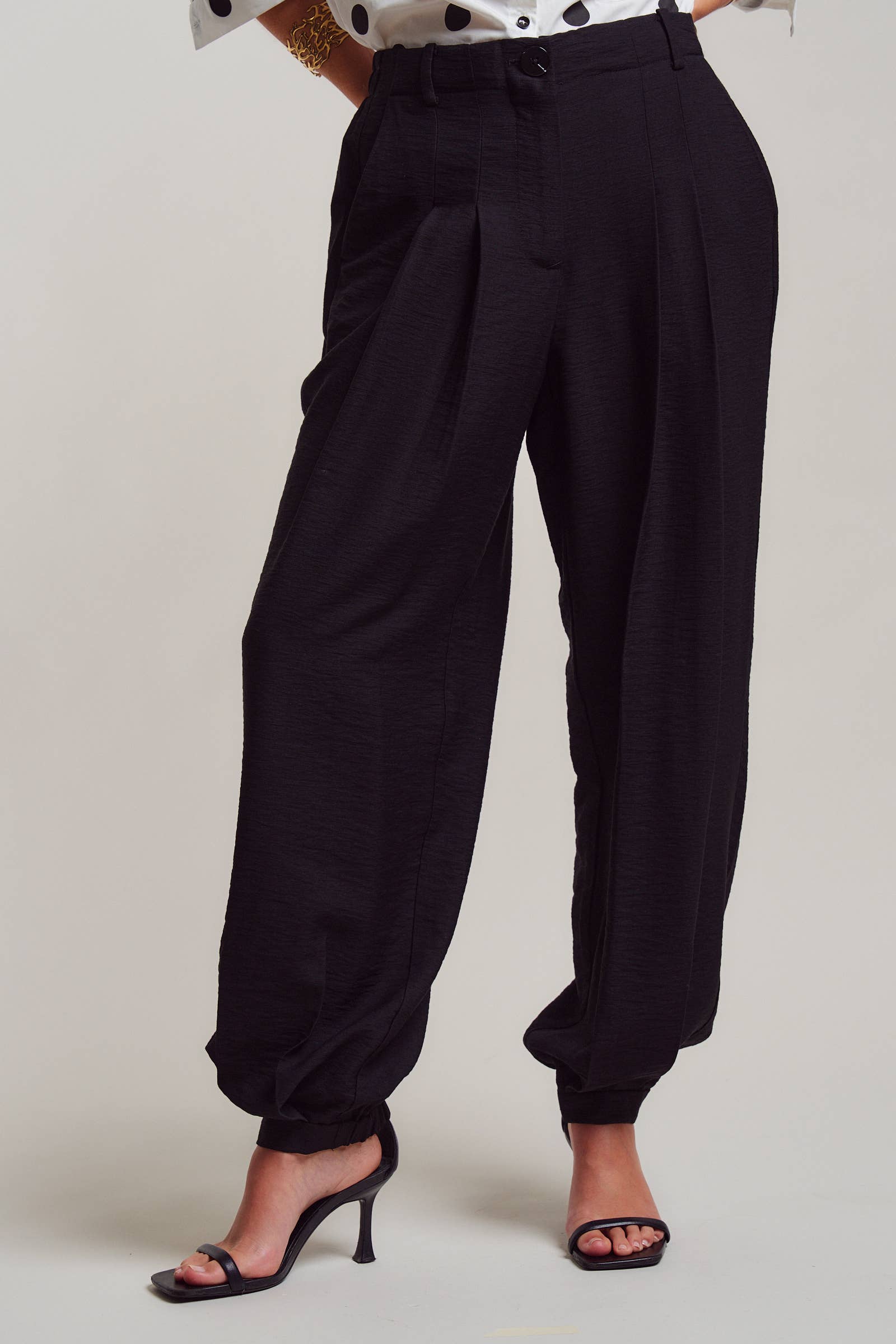 Urban Daizy Textured Pleated Front Tapered Jogger Trousers Khaki Pants - Women's (UDPT0168-Khaki) – alternate view 2