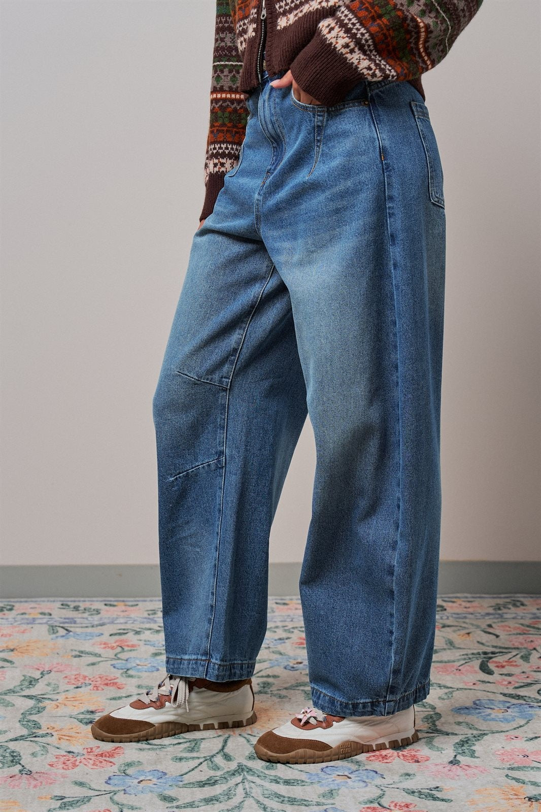 Retro Fade Wide-Leg Barrel Jeans in DENIM - Women's Wide Leg Jeans | Urban Daizy