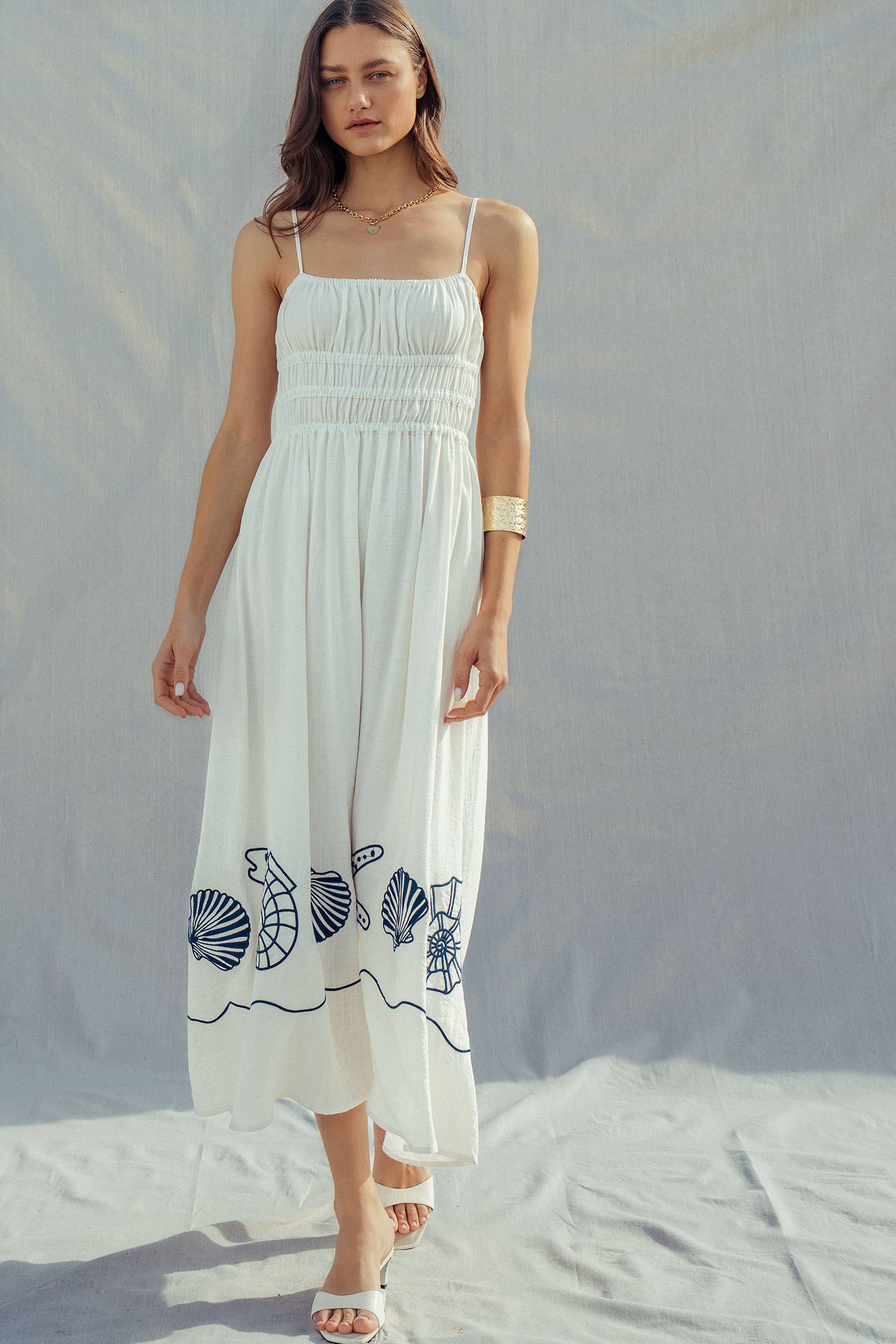 Urban Daizy Seashell Embroidered Linen Blend Smocked Dress White Dress - Women's (UDZ-DR-00517) – alternate view 7