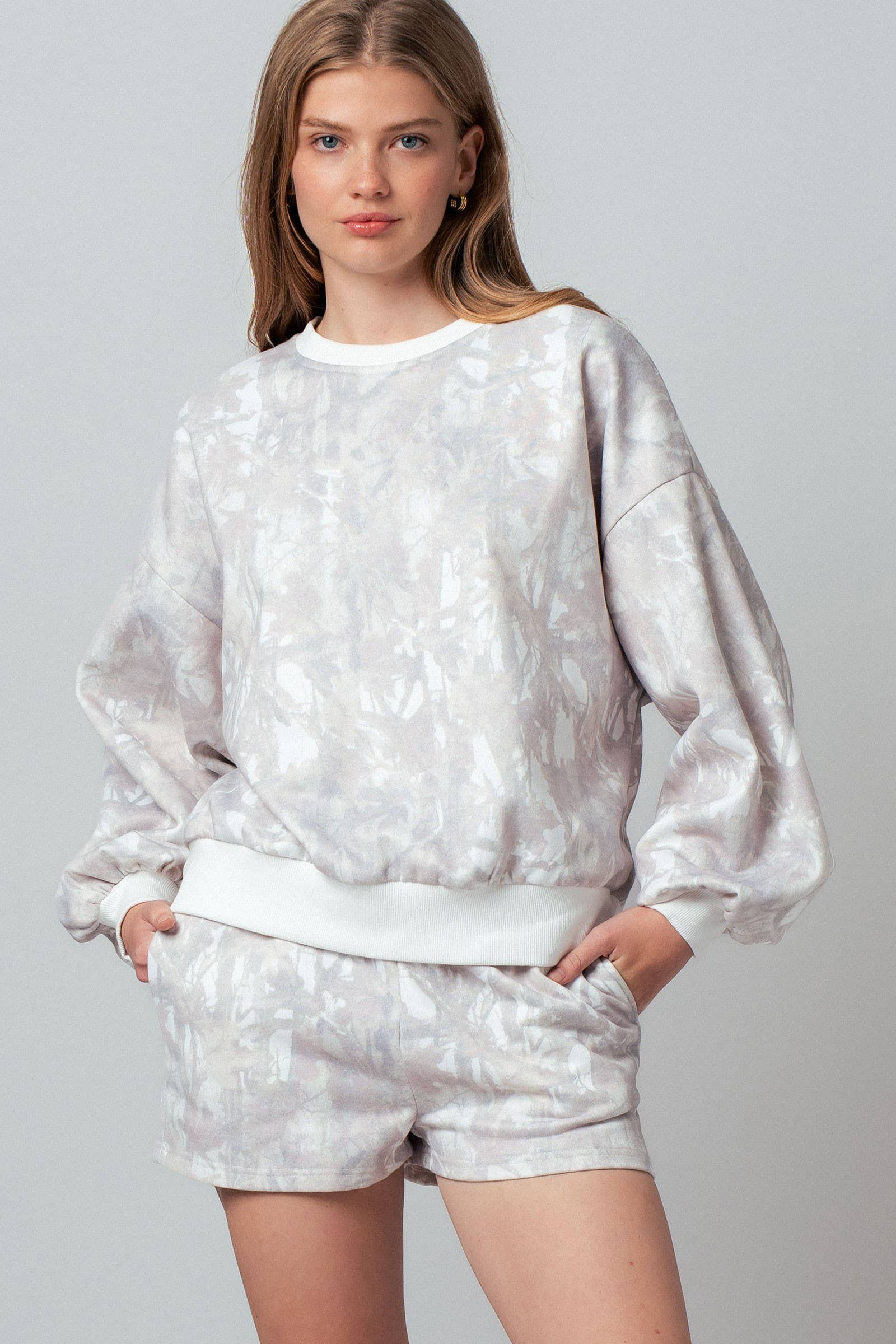 Relaxed Leaf Print Lounge Sweatshirt Set